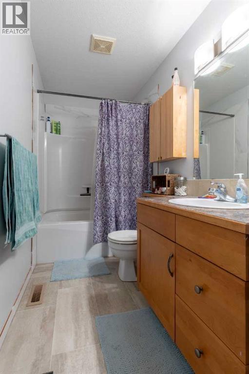 114 Lynx Cove N, Lethbridge, Alberta  T1J 6V4 - Photo 21 - A2274055