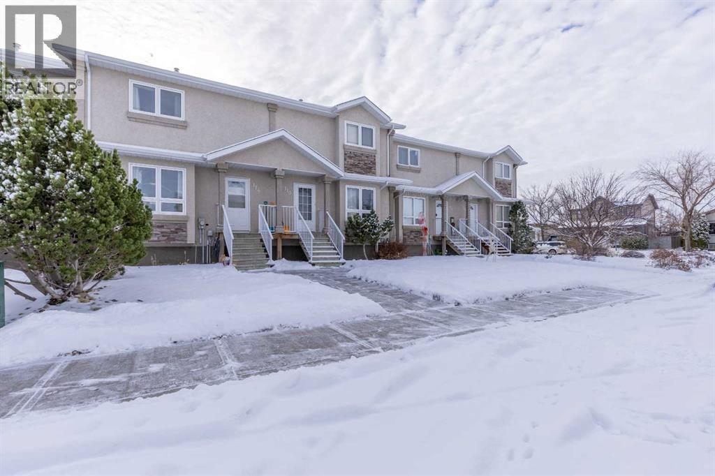 114 Lynx Cove N, Lethbridge, Alberta  T1J 6V4 - Photo 3 - A2274055