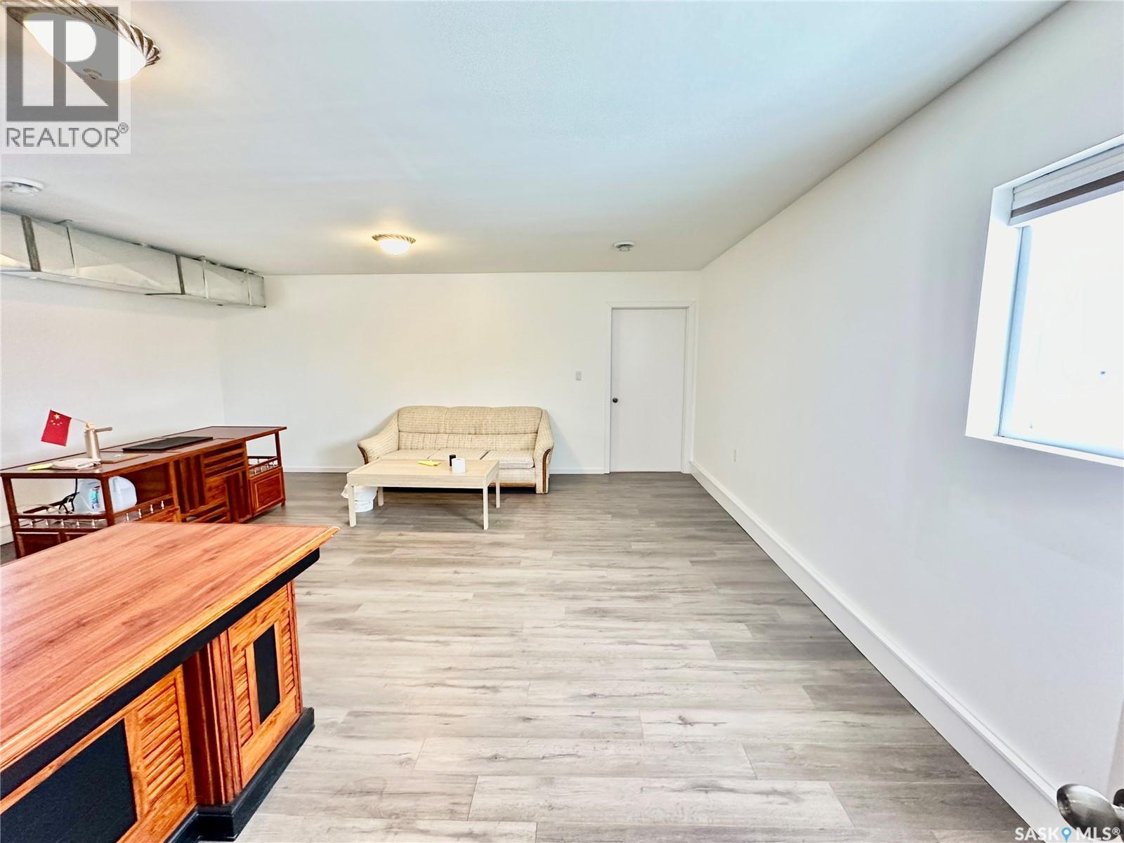 405 2nd Street, Dundurn, Saskatchewan  S0K 1K0 - Photo 12 - SK025375