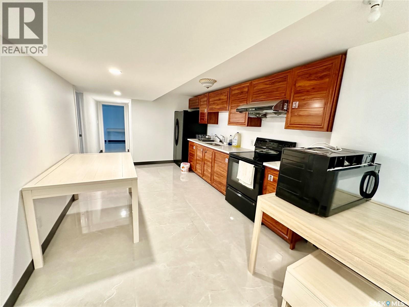 405 2nd Street, Dundurn, Saskatchewan  S0K 1K0 - Photo 13 - SK025375