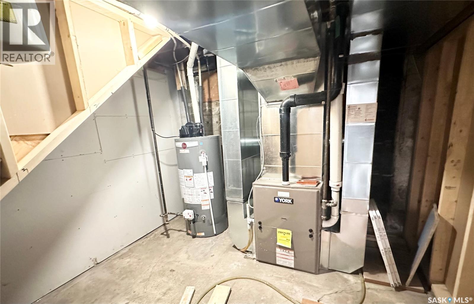 405 2nd Street, Dundurn, Saskatchewan  S0K 1K0 - Photo 25 - SK025375