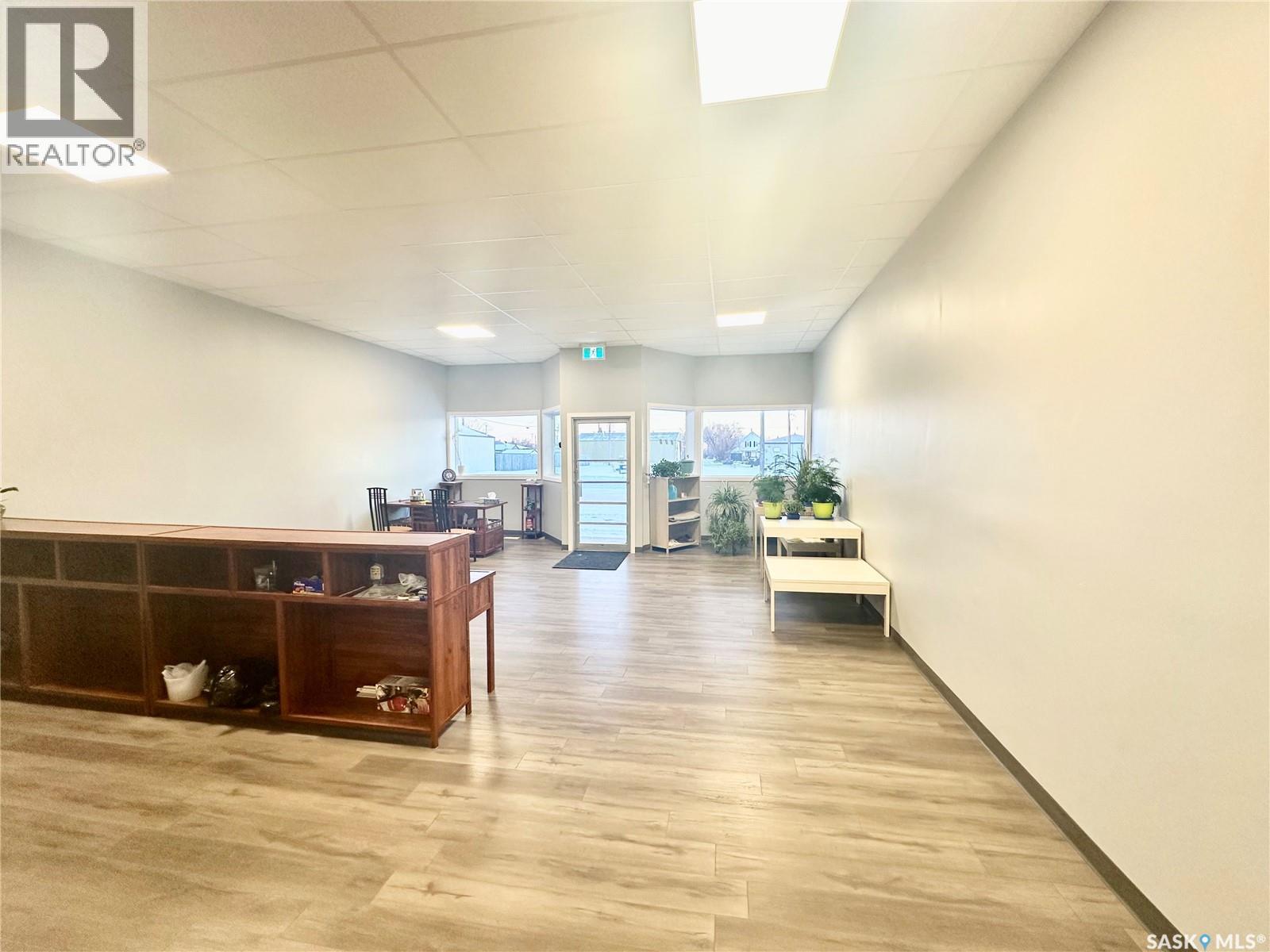 405 2nd Street, Dundurn, Saskatchewan  S0K 1K0 - Photo 4 - SK025375