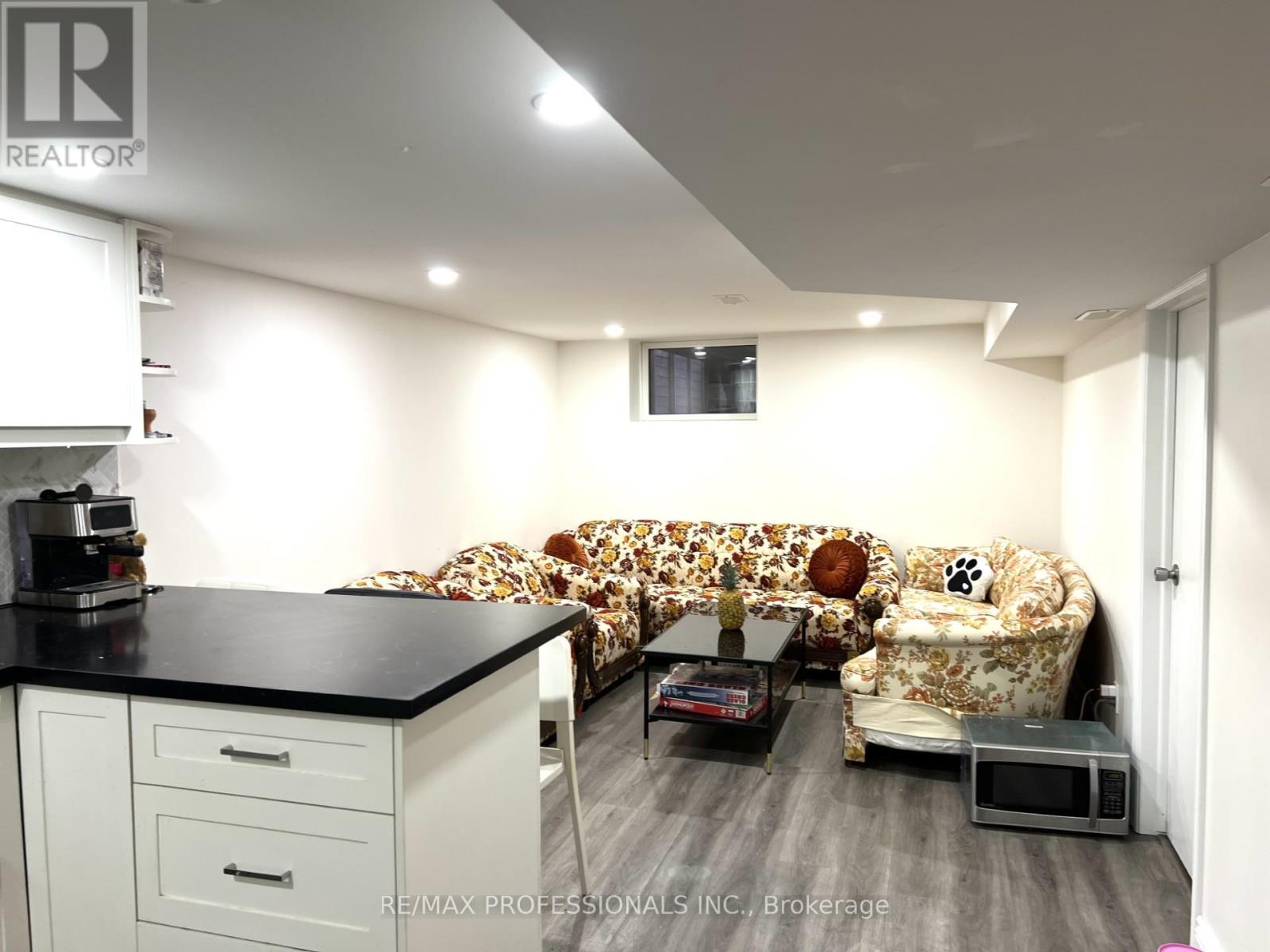 202 Gamma Street, Toronto, Ontario  M8W 4G5 - Photo 6 - W12610904