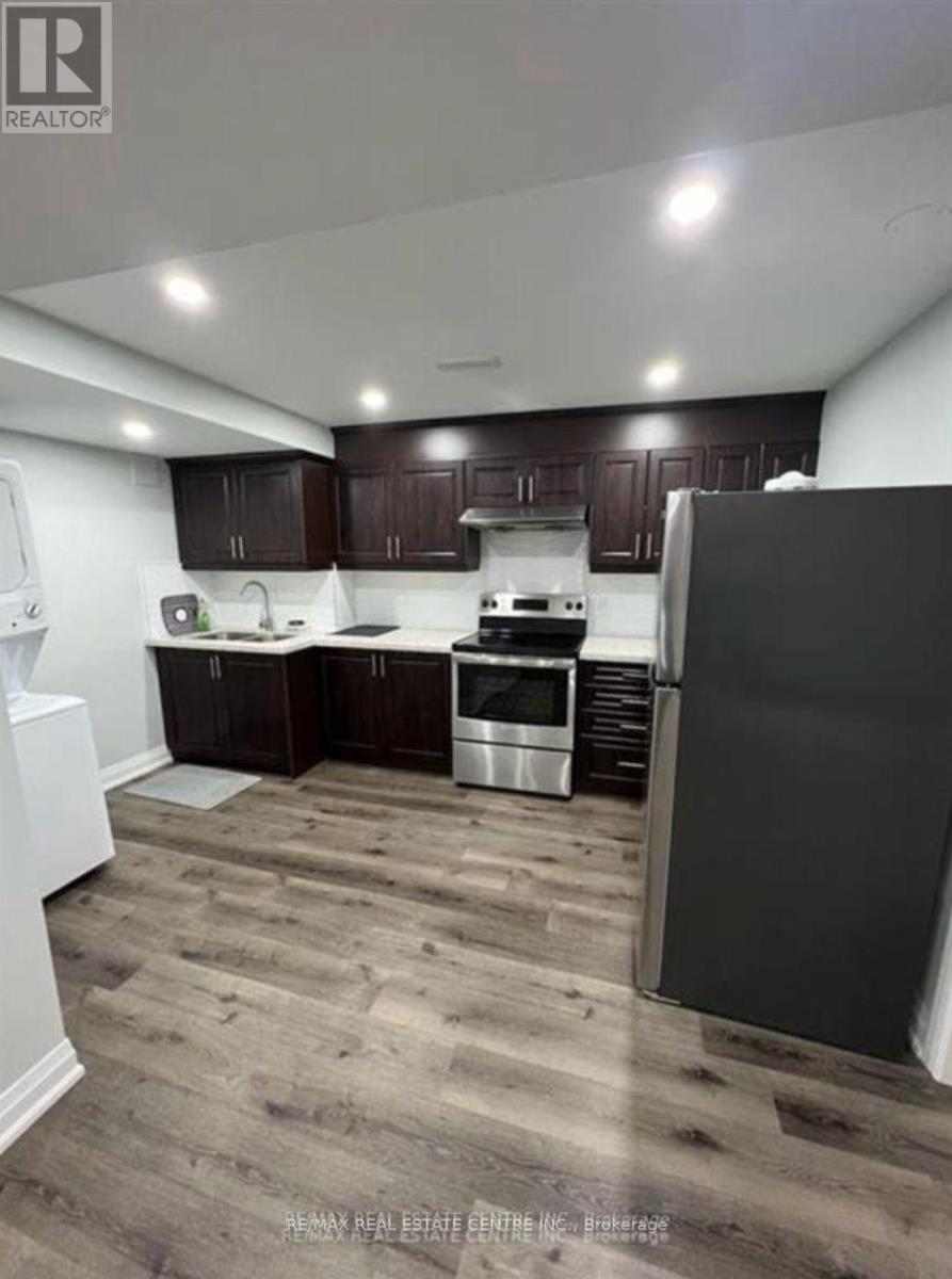 23 Neil Promenade, Caledon, Ontario  L7C 4H6 - Photo 6 - W12610924