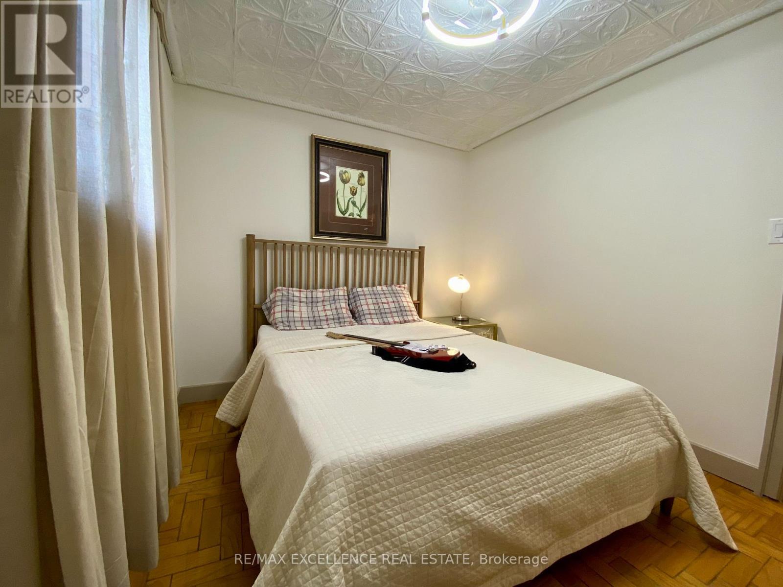 485 Gowland Crescent, Milton, Ontario  L9T 4G6 - Photo 10 - W12610930