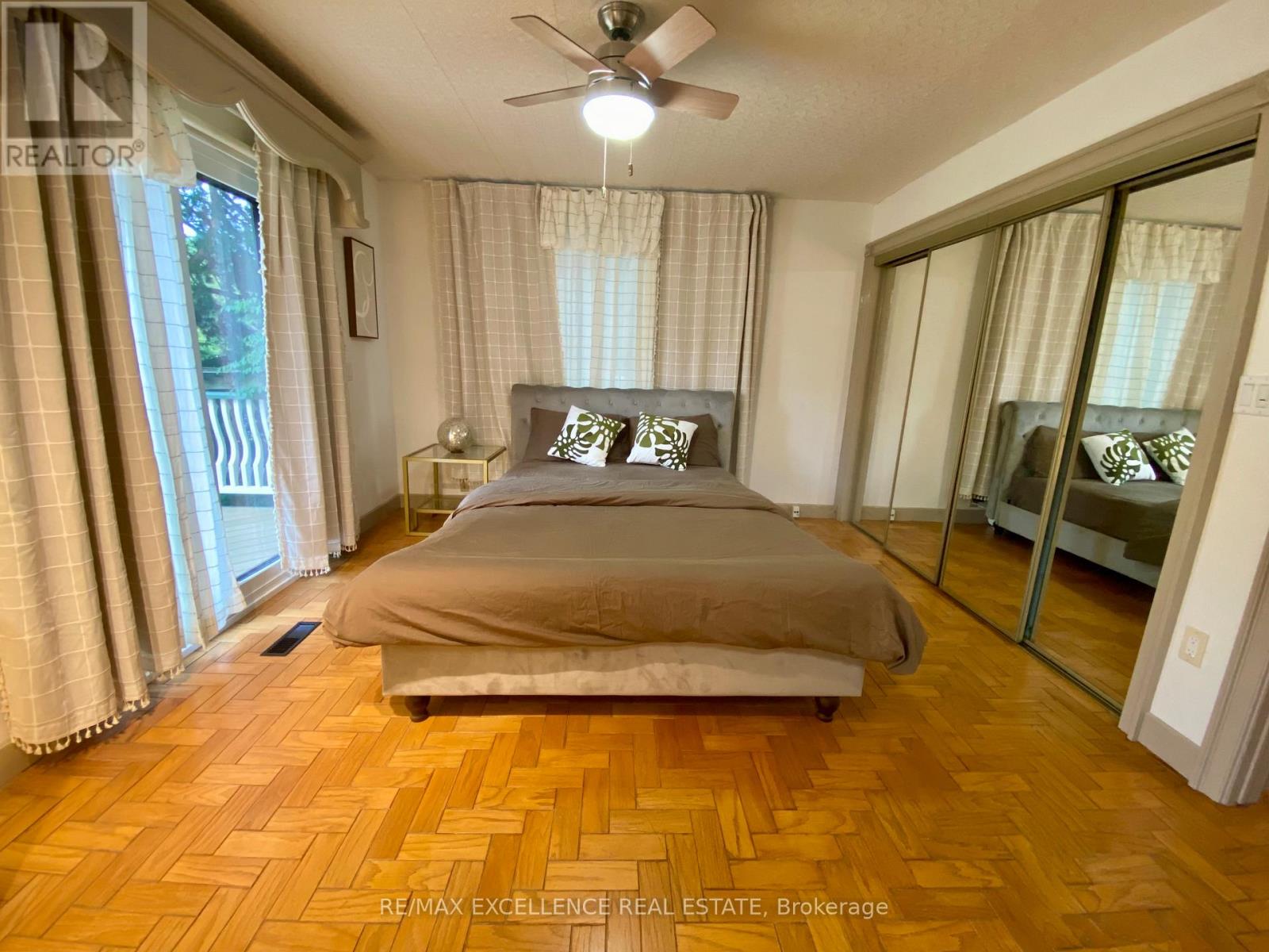 485 Gowland Crescent, Milton, Ontario  L9T 4G6 - Photo 7 - W12610930