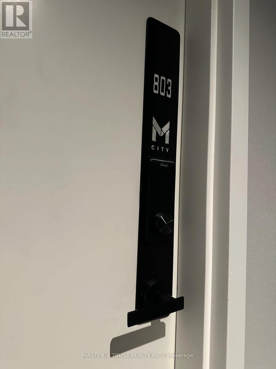 803 - 3883 Quartz Road, Mississauga, Ontario  L5B 0M4 - Photo 4 - W12610970