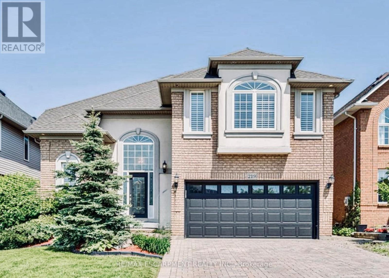 UPPER - 219 KITTY MURRAY LANE, Hamilton, Ontario