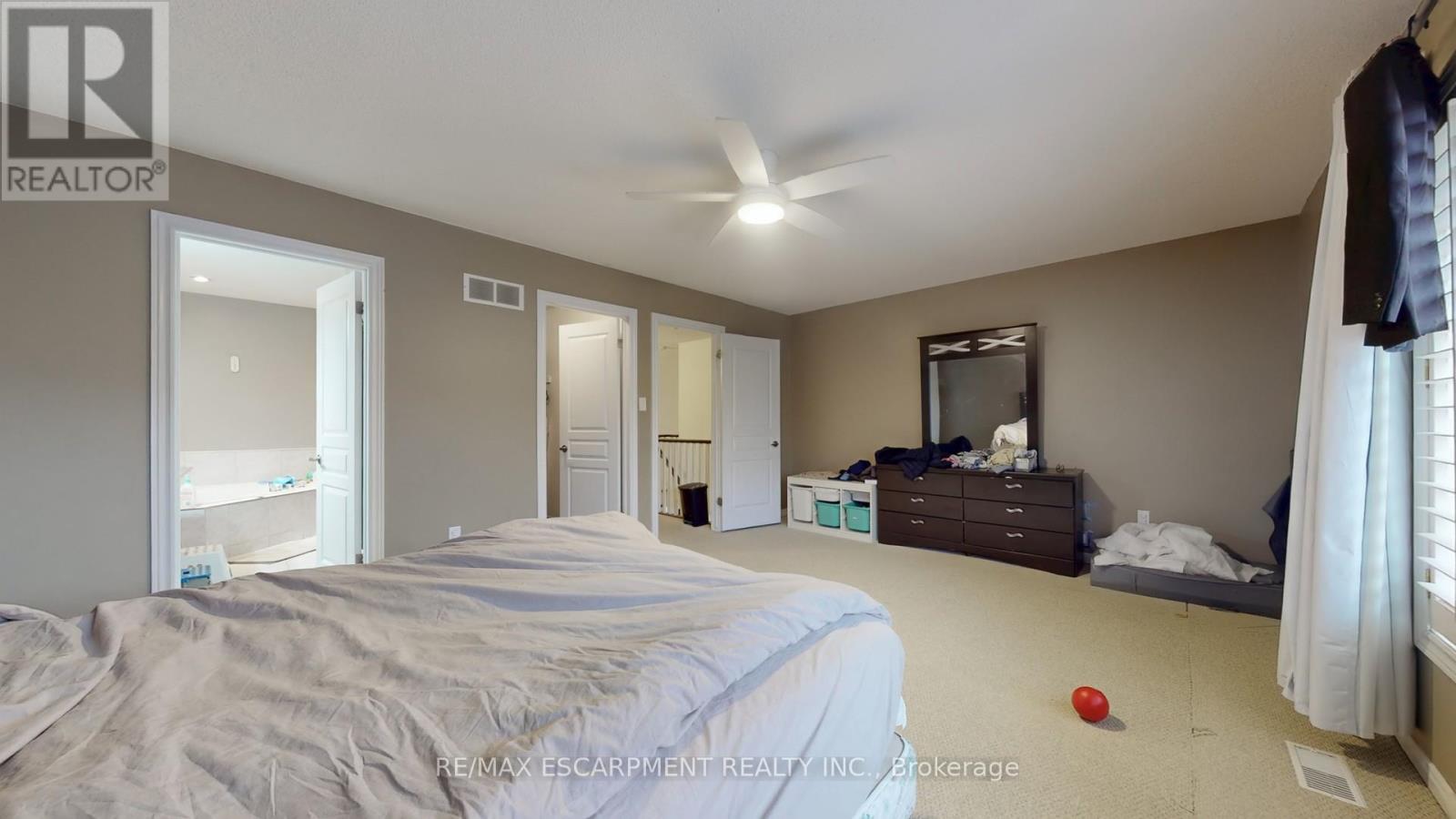 Upper - 219 Kitty Murray Lane, Hamilton, Ontario  L9K 1H7 - Photo 13 - X12610934