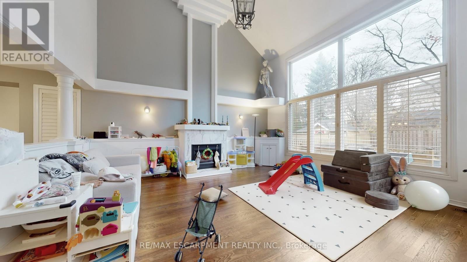 Upper - 219 Kitty Murray Lane, Hamilton, Ontario  L9K 1H7 - Photo 2 - X12610934