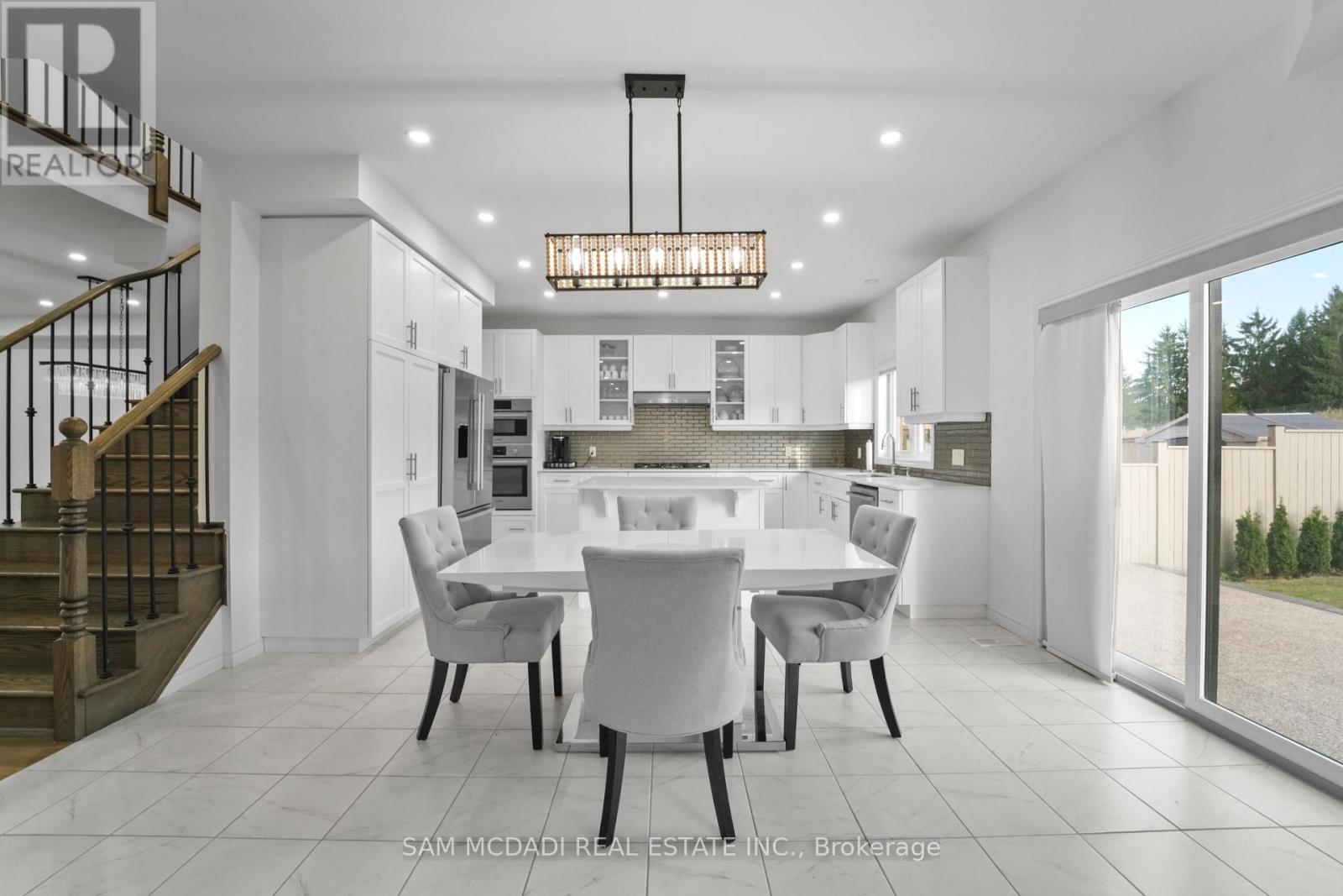 Upper - 4008 Highland Park Drive, Lincoln, Ontario  L3J 0T1 - Photo 16 - X12610954