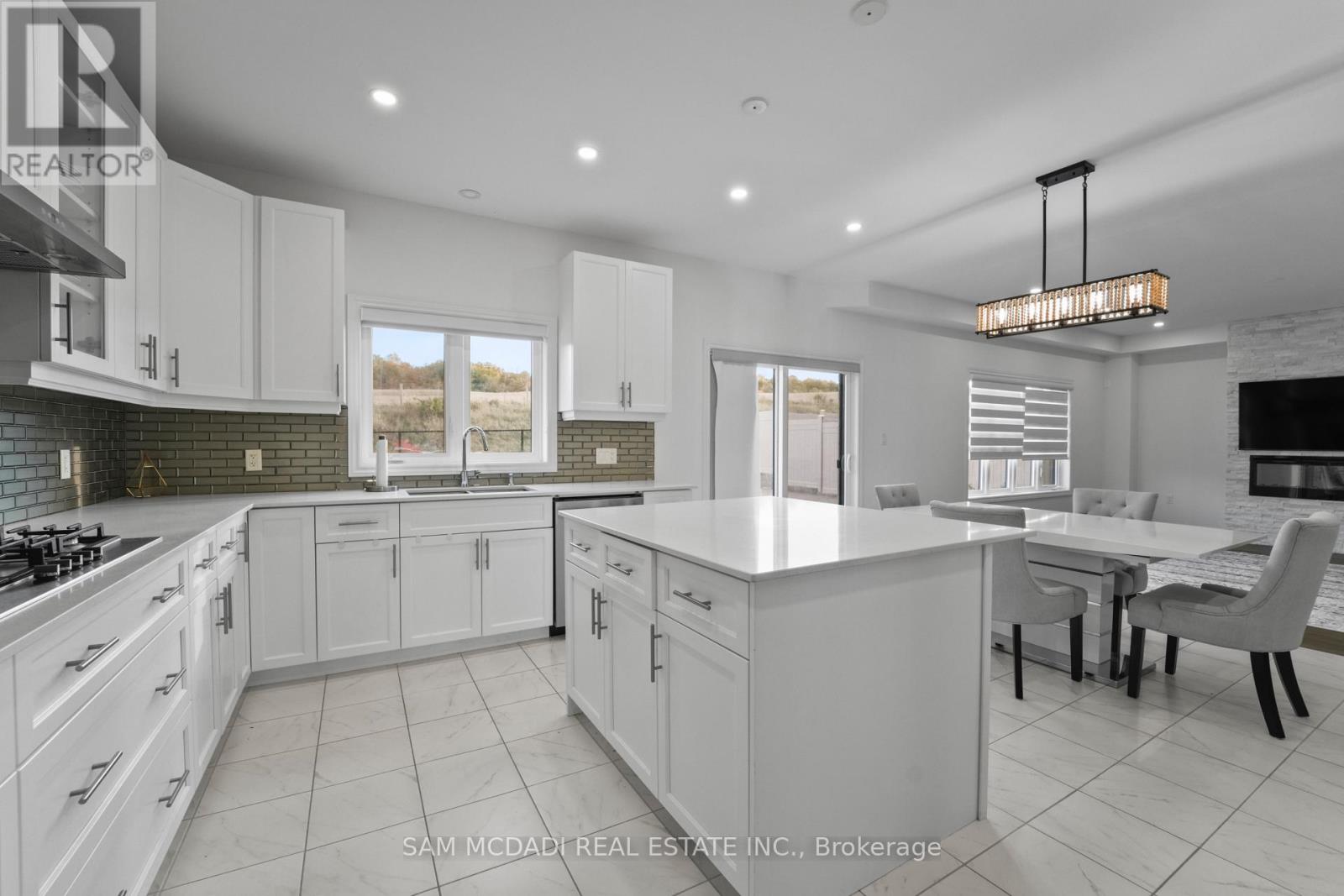 Upper - 4008 Highland Park Drive, Lincoln, Ontario  L3J 0T1 - Photo 22 - X12610954