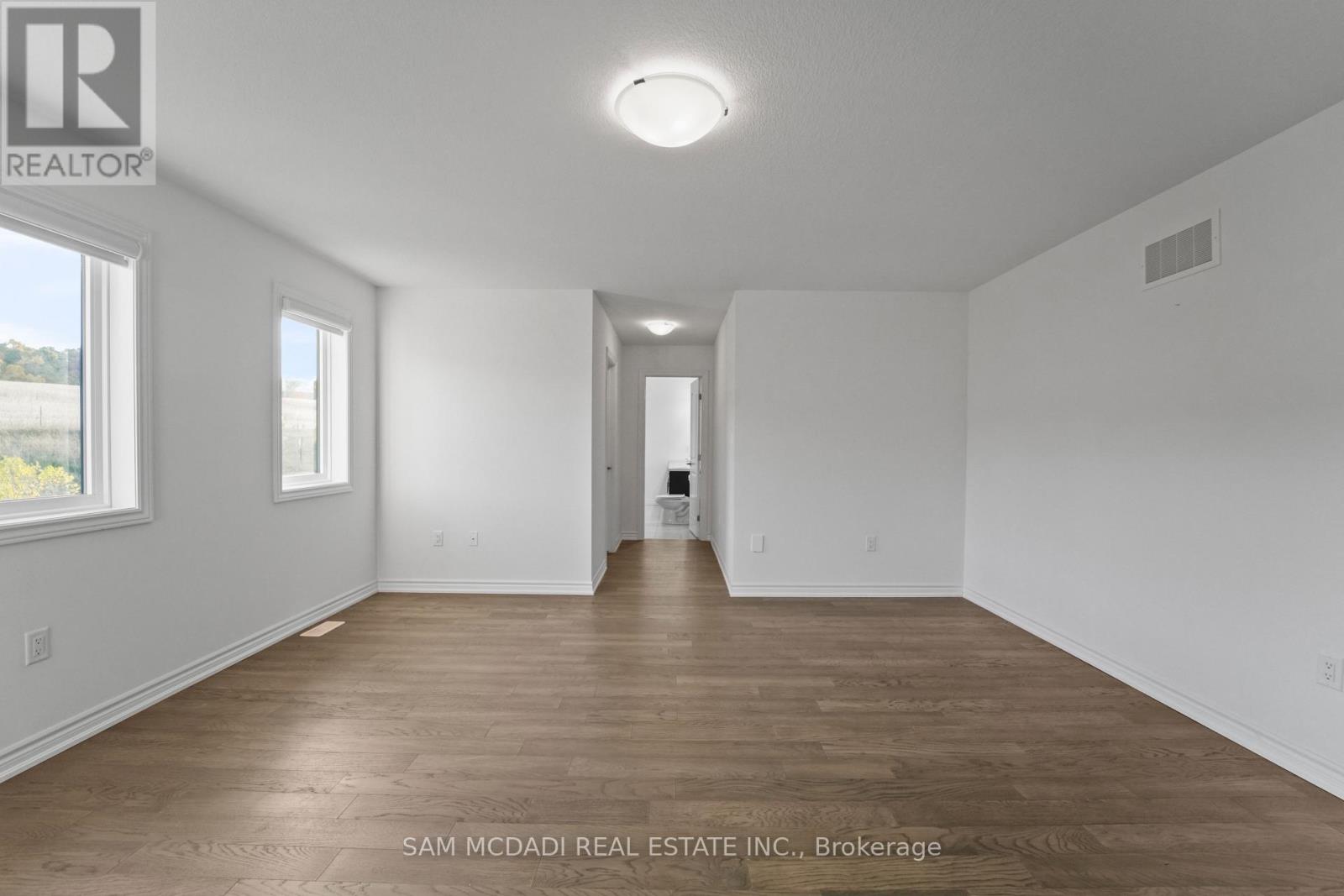 Upper - 4008 Highland Park Drive, Lincoln, Ontario  L3J 0T1 - Photo 26 - X12610954