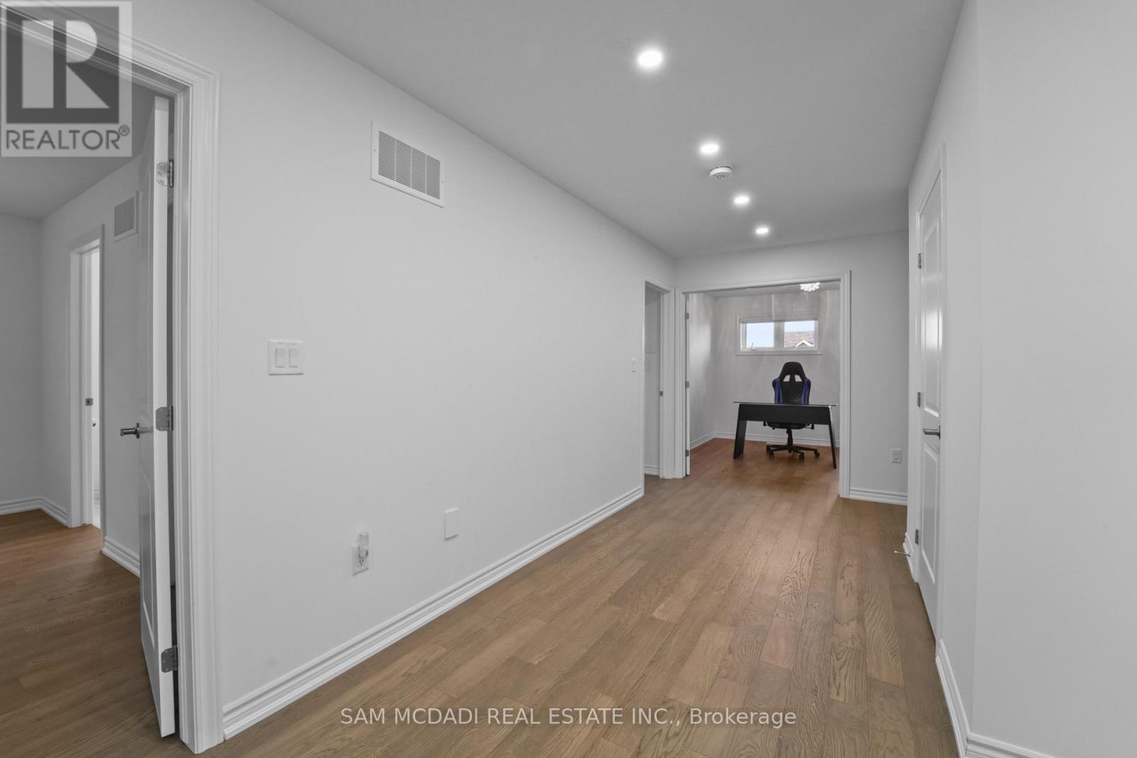 Upper - 4008 Highland Park Drive, Lincoln, Ontario  L3J 0T1 - Photo 30 - X12610954