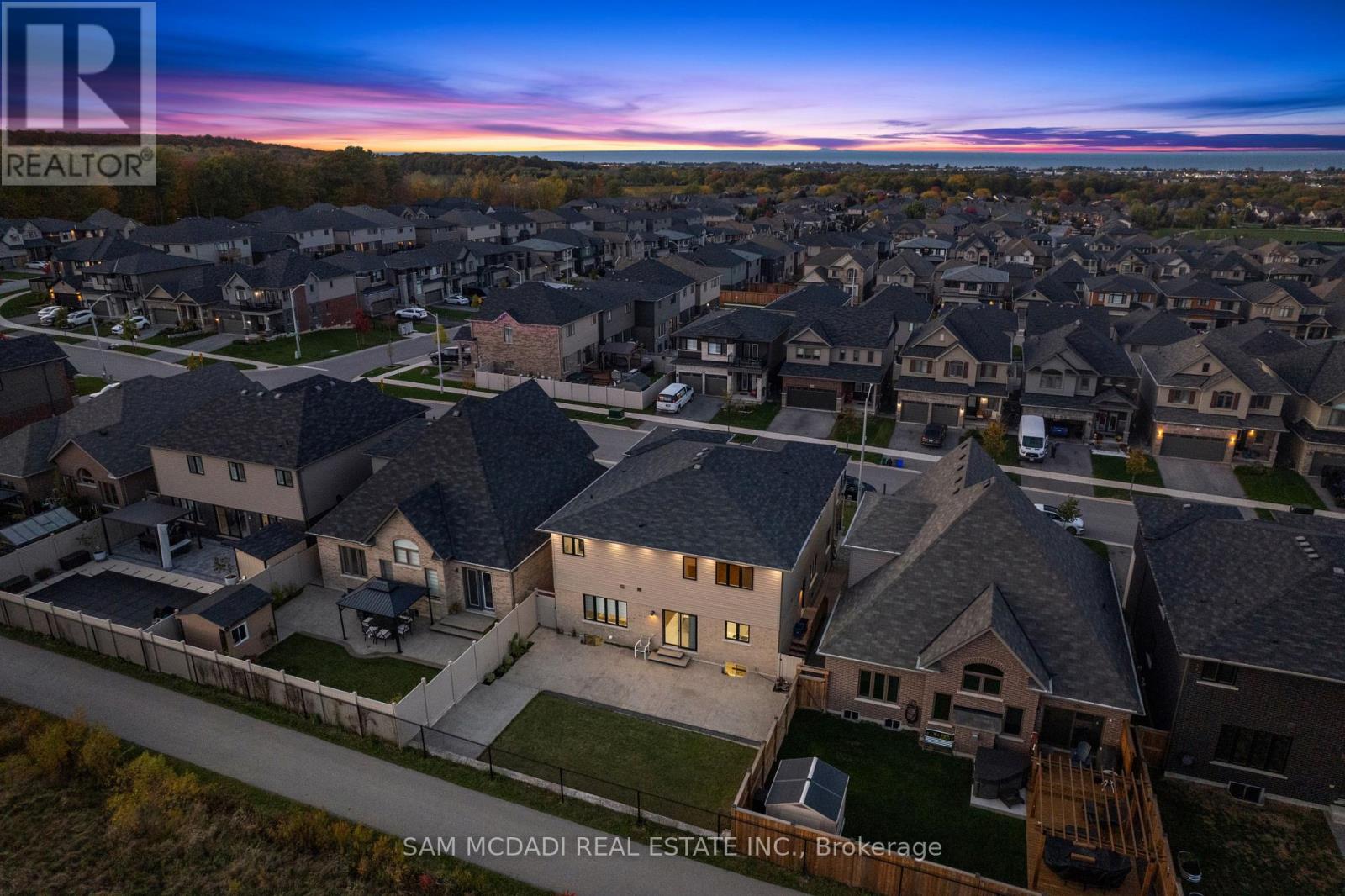 Upper - 4008 Highland Park Drive, Lincoln, Ontario  L3J 0T1 - Photo 4 - X12610954