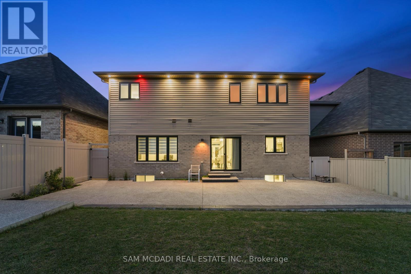 Upper - 4008 Highland Park Drive, Lincoln, Ontario  L3J 0T1 - Photo 43 - X12610954