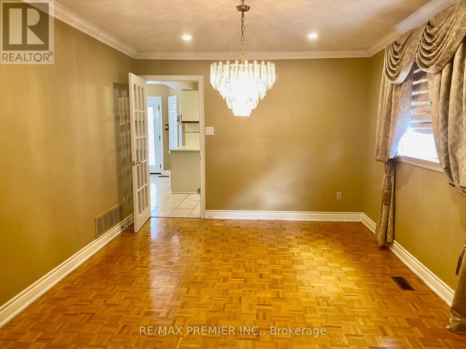 300 Belview Avenue, Vaughan, Ontario  L4L 7V7 - Photo 14 - N12442678