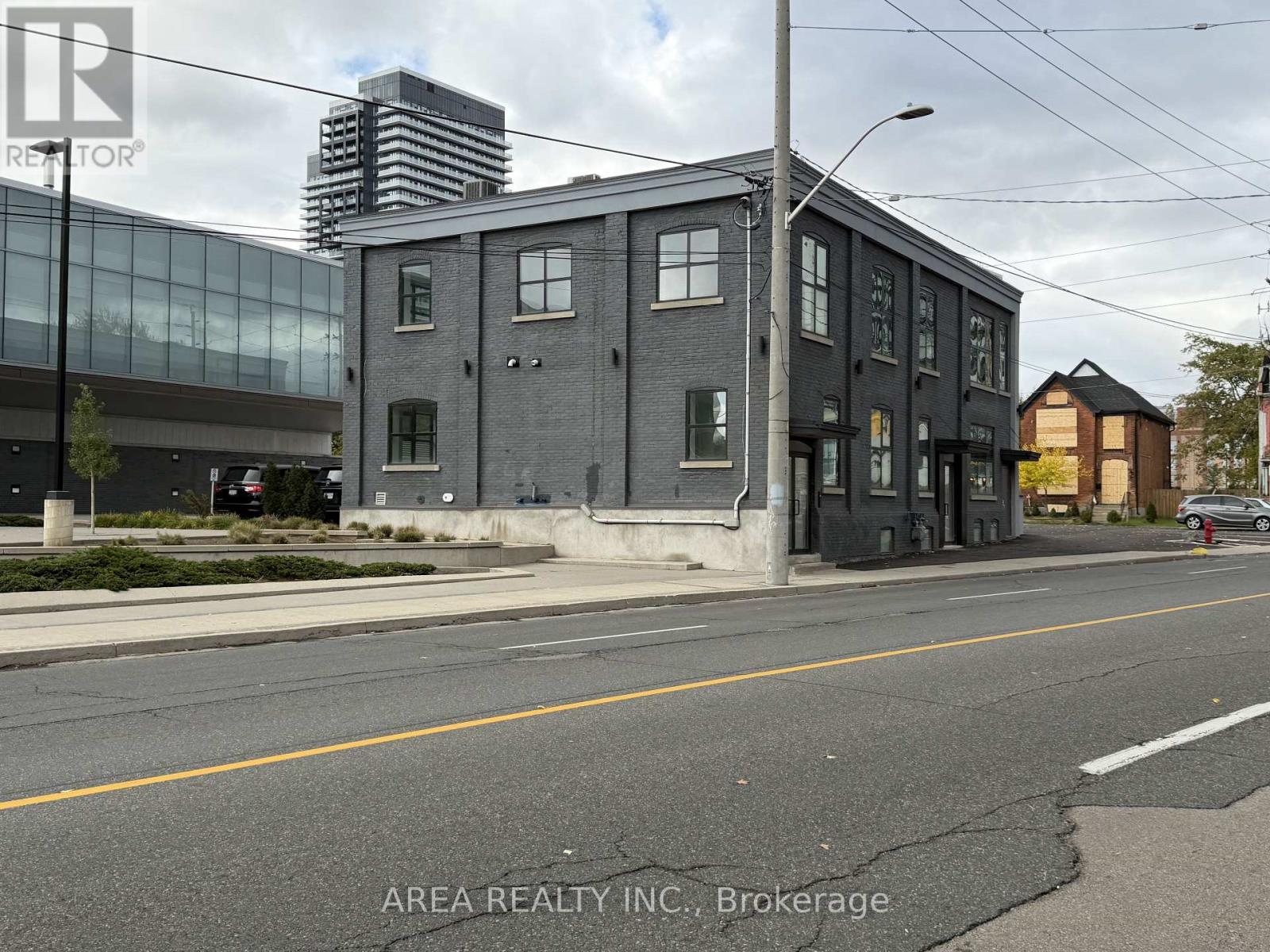 Retail - 96 Wilson Street, Hamilton, Ontario  L8R 1C9 - Photo 4 - X12523992