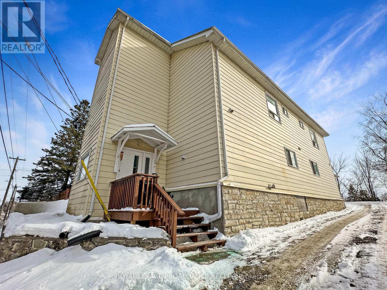 91 St Lawrence Street E, Centre Hastings, Ontario  K0K 2K0 - Photo 1 - X12487655