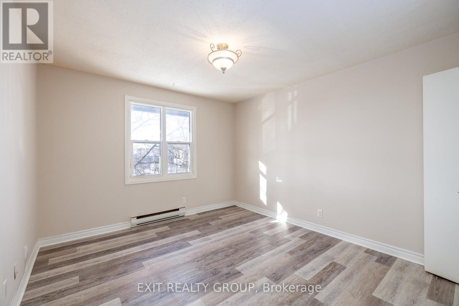 308 - 25 College Street E, Belleville, Ontario  K8P 2E3 - Photo 12 - X12607098