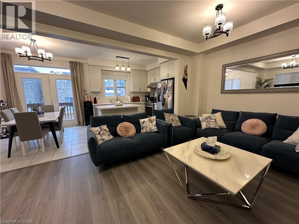 112 Skinner Road, Hamilton, Ontario  L8B 1Y3 - Photo 3 - 40792313