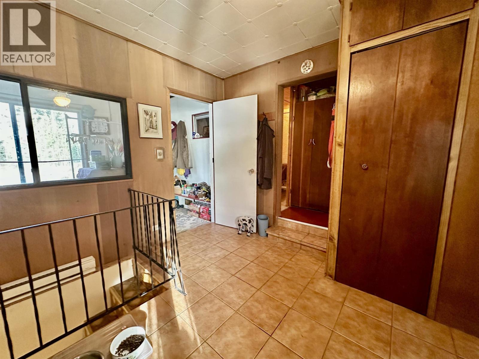 6808 Stokes Road, 100 Mile House, British Columbia  V0K 2E2 - Photo 20 - R3070803