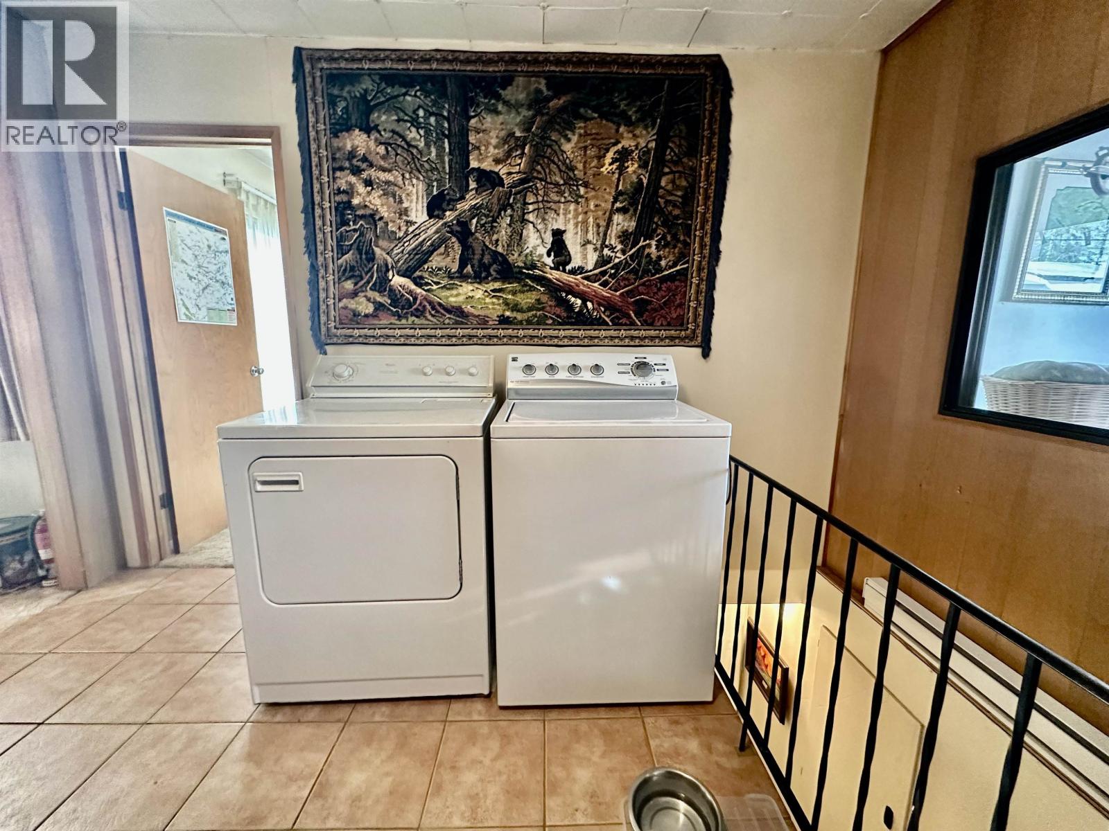 6808 Stokes Road, 100 Mile House, British Columbia  V0K 2E2 - Photo 19 - R3070803