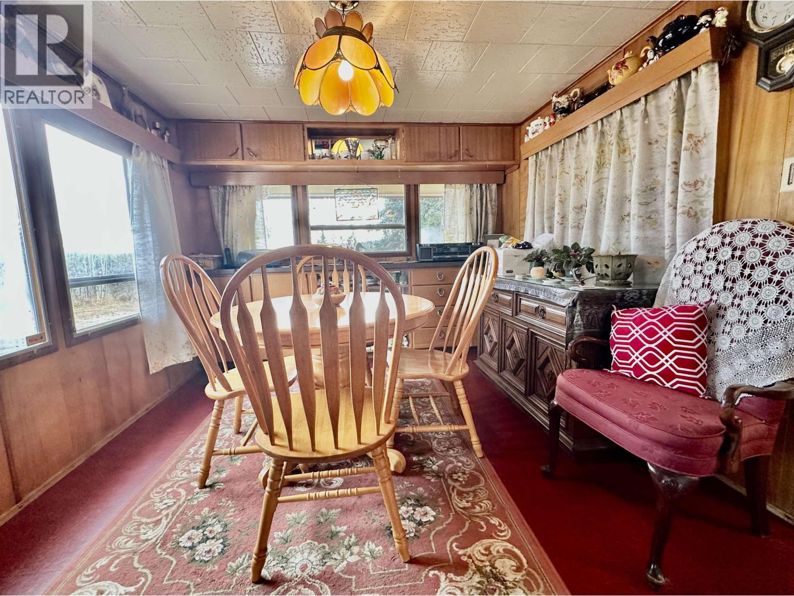 6808 Stokes Road, 100 Mile House, British Columbia  V0K 2E2 - Photo 4 - R3070803