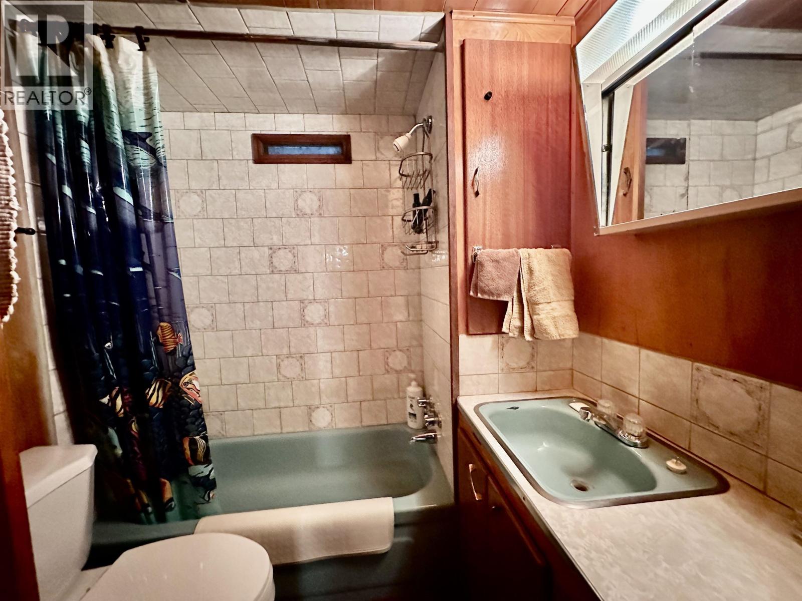 6808 Stokes Road, 100 Mile House, British Columbia  V0K 2E2 - Photo 18 - R3070803