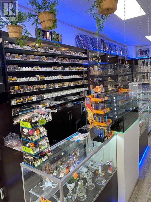 123 Vape Avenue, Calgary, Alberta  T2E 6M6 - Photo 1 - A2274012