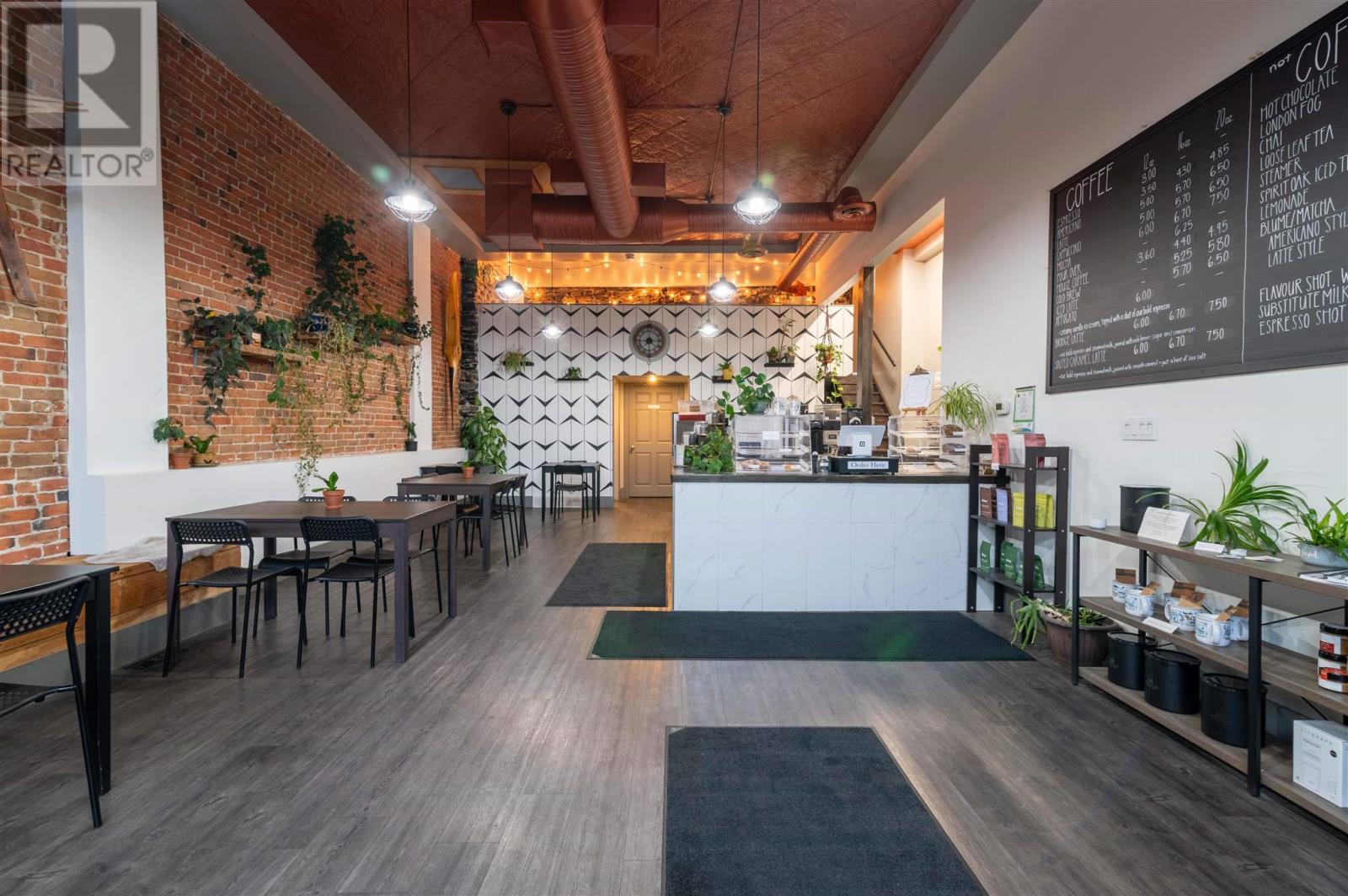 210 Second St S, Kenora, Ontario  P9N 1G2 - Photo 4 - TB240936