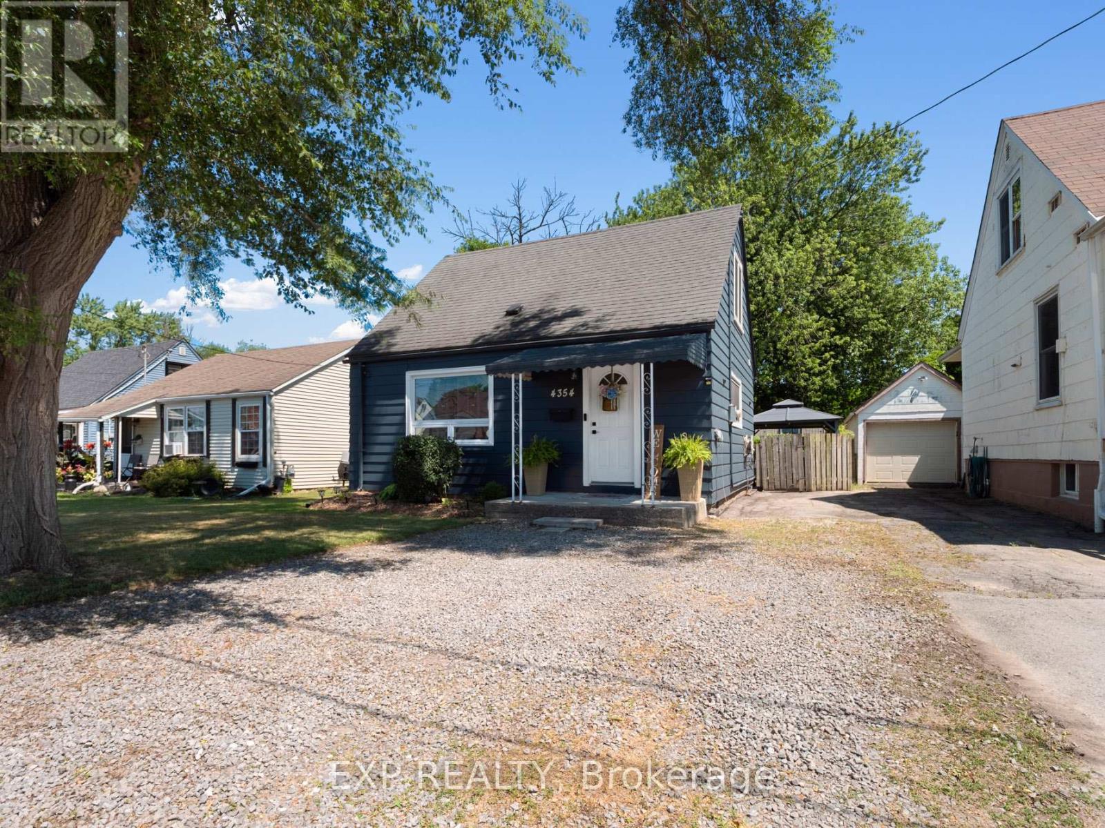 4354 FIFTH AVENUE, Niagara Falls, Ontario