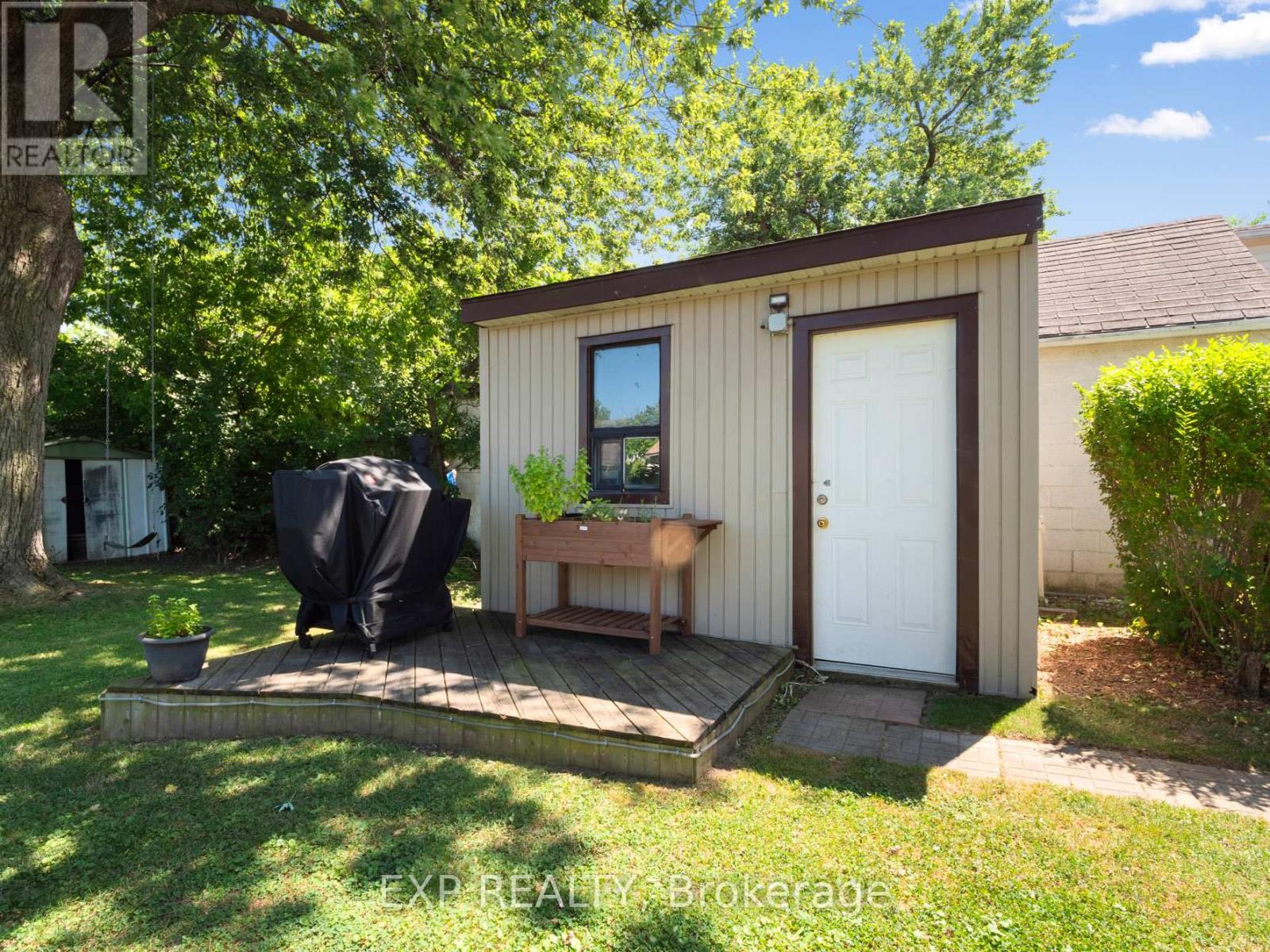 4354 Fifth Avenue, Niagara Falls, Ontario L2E 4R2 - Photo 27 - X12611046