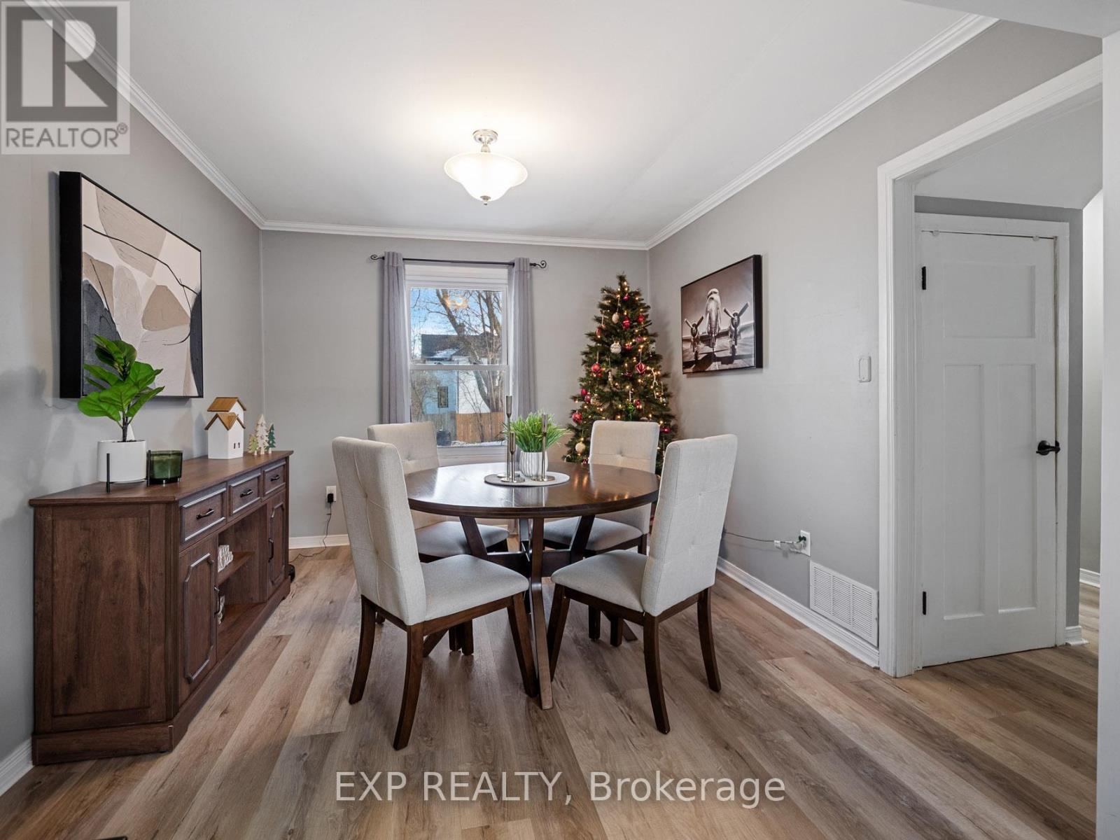 4354 Fifth Avenue, Niagara Falls, Ontario L2E 4R2 - Photo 8 - X12611046