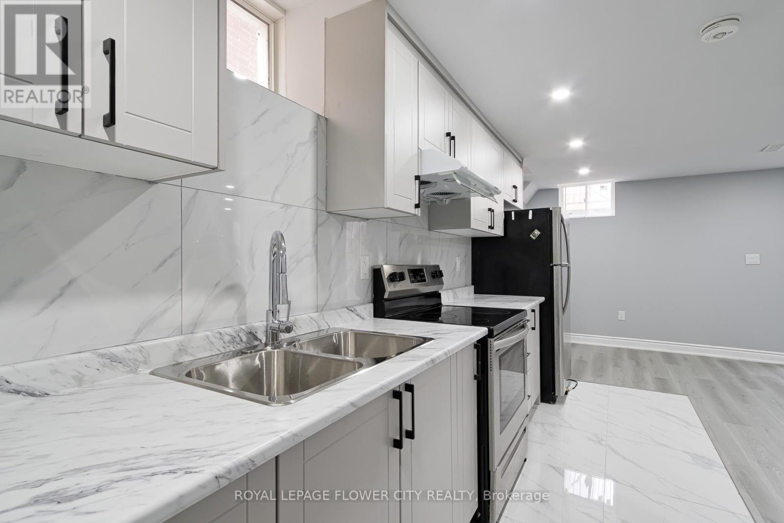 95 Tracey Lane, Collingwood, Ontario L9Y 3Y7 - Photo 38 - S12575680