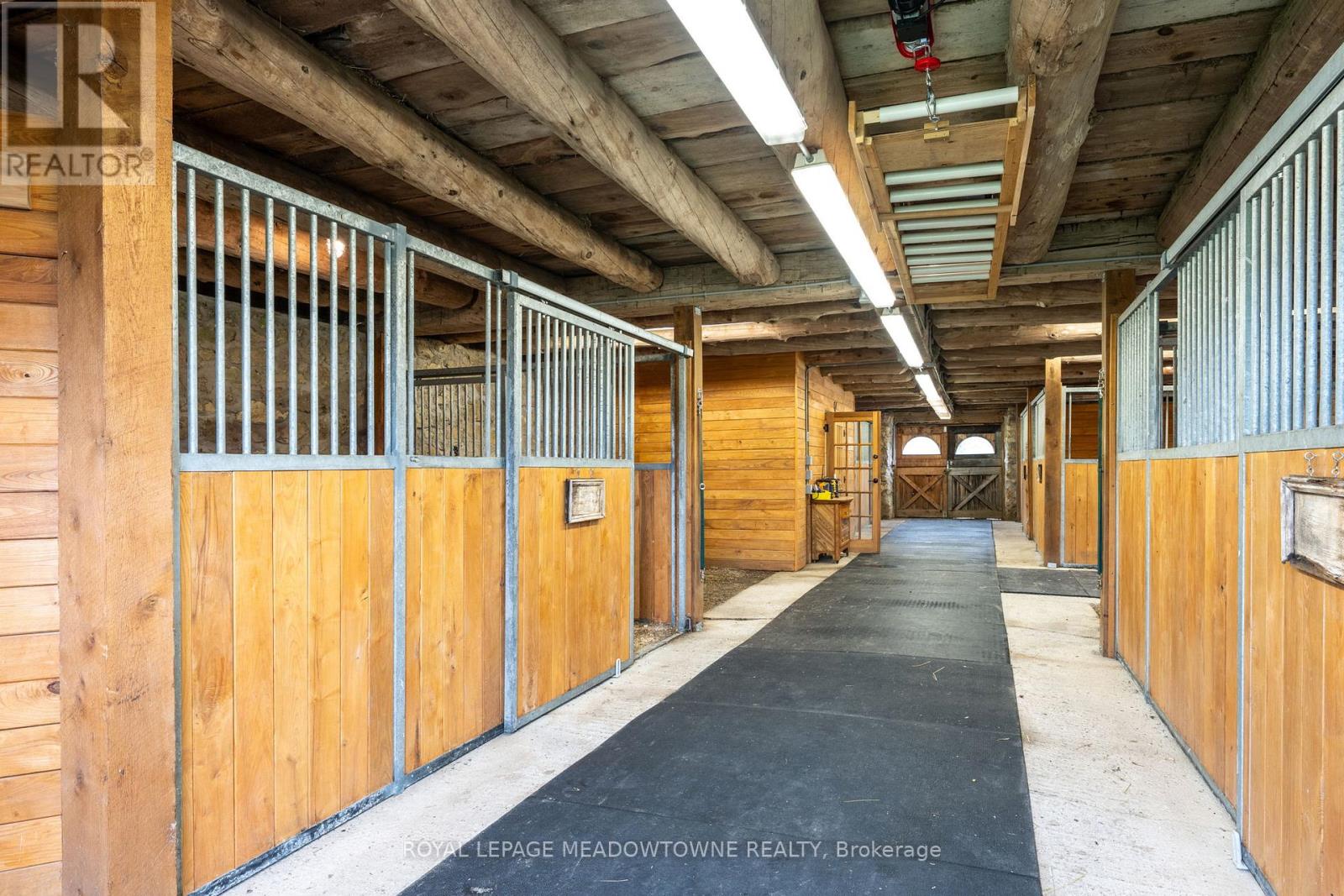 16089 Shaws Creek Road, Caledon, Ontario  L7C 1V9 - Photo 31 - W12424284