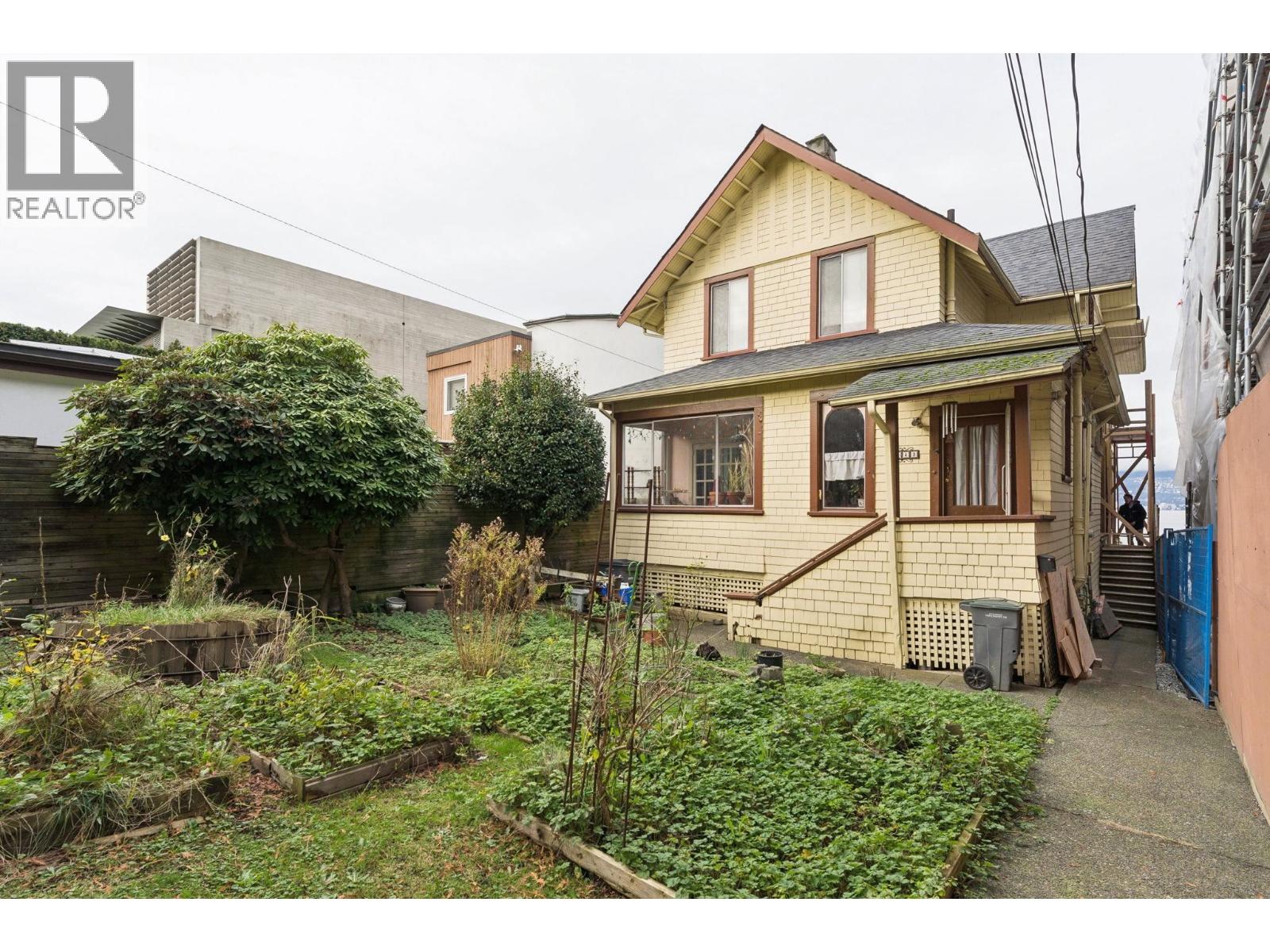 3243 Point Grey Road, Vancouver, British Columbia  V6K 1B3 - Photo 2 - R3072782