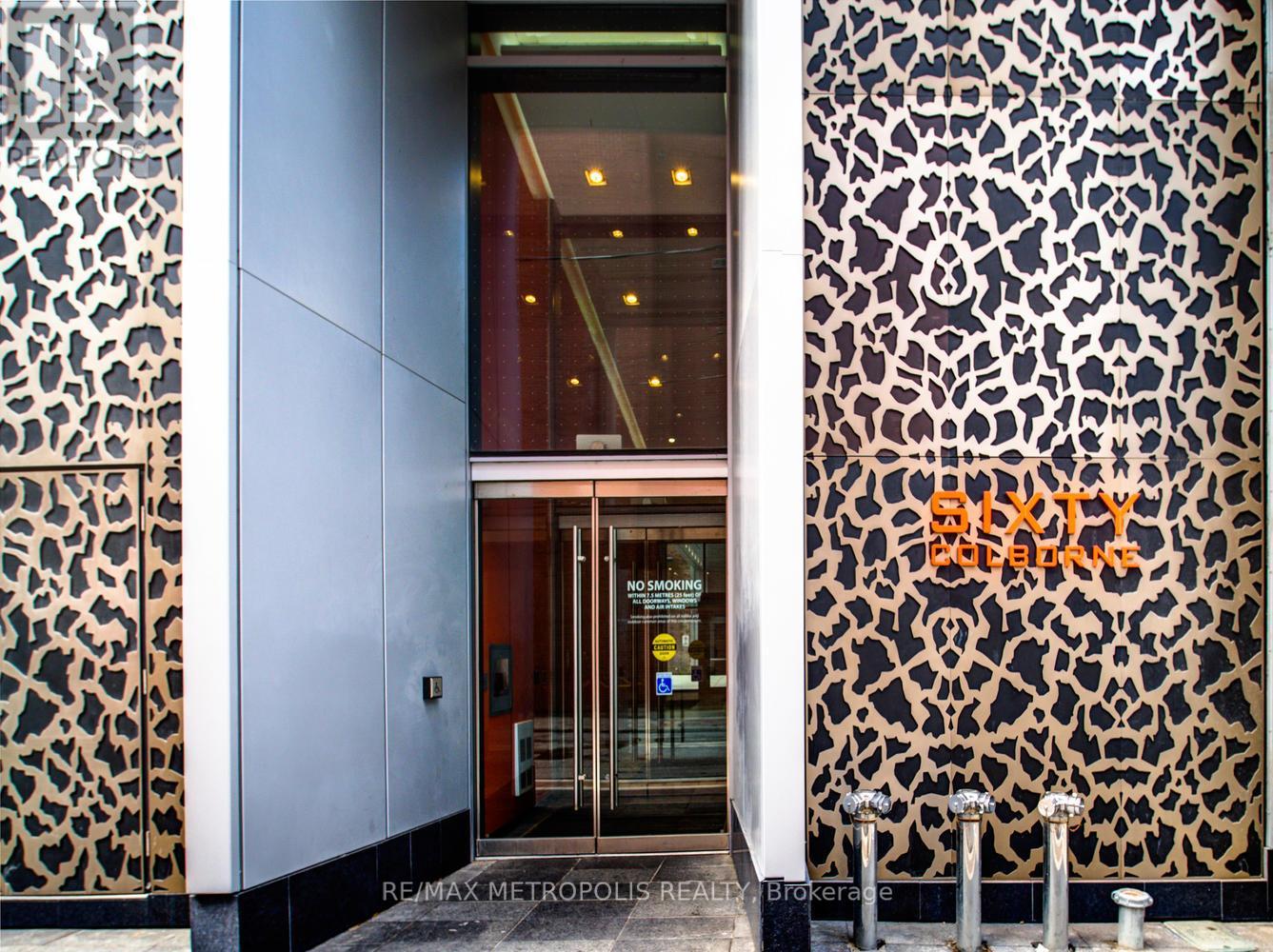 1011 - 60 Colborne Street, Toronto, Ontario  M5E 1E3 - Photo 11 - C12610978