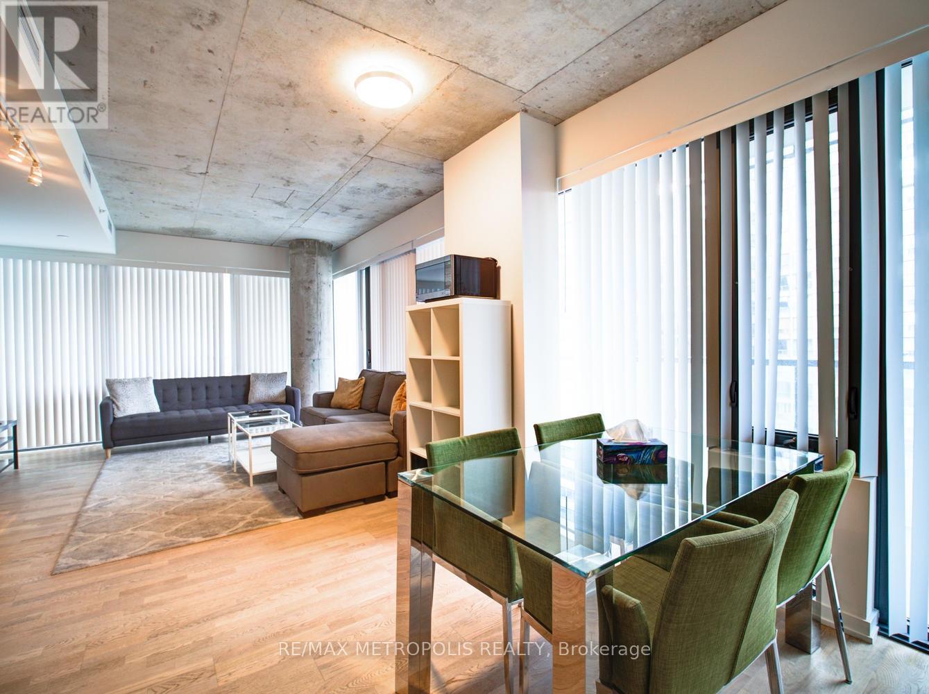 1011 - 60 Colborne Street, Toronto, Ontario  M5E 1E3 - Photo 3 - C12610978