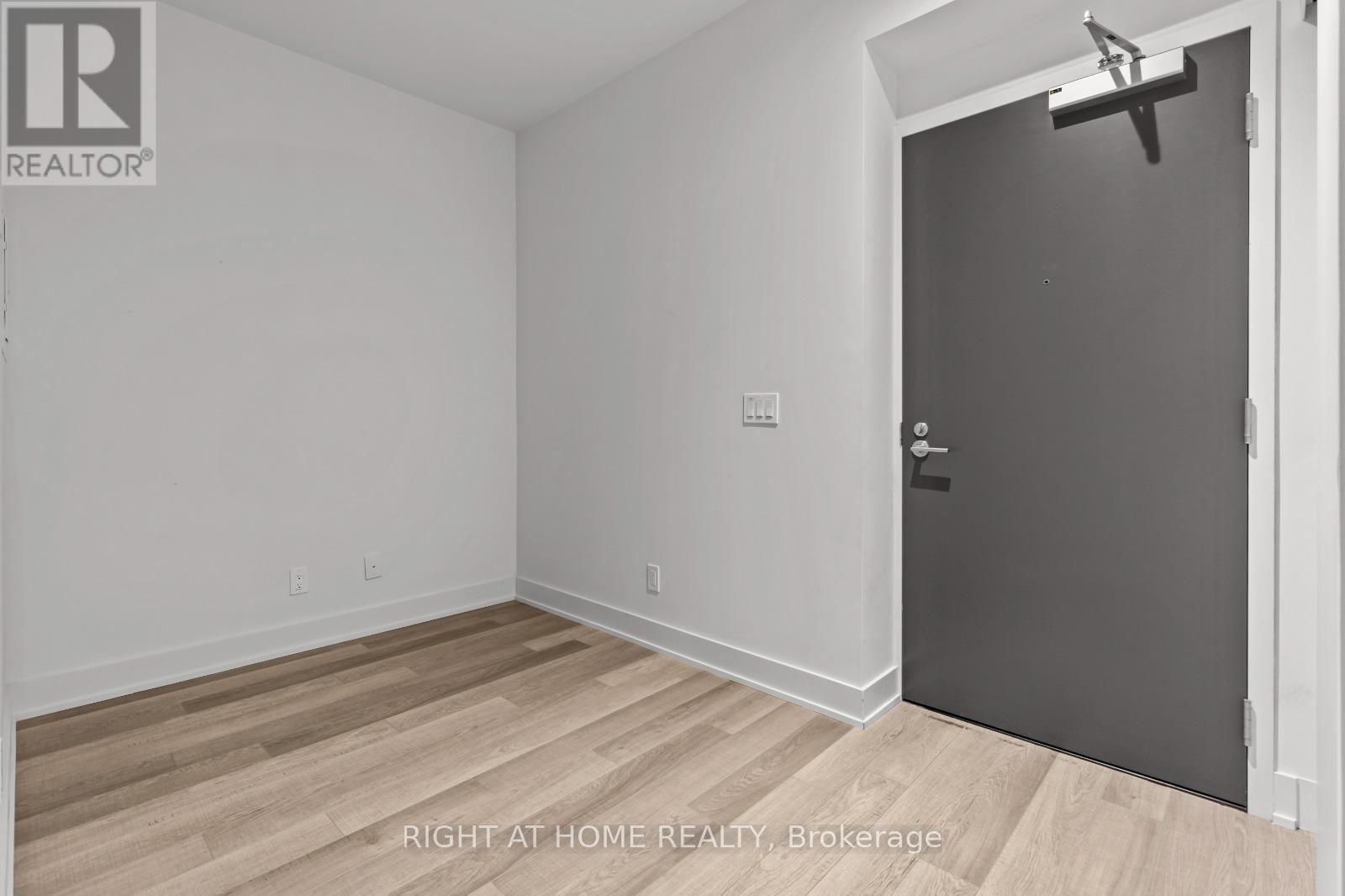 4205 - 8 Cumberland Street, Toronto, Ontario  M4W 0B6 - Photo 12 - C12610980