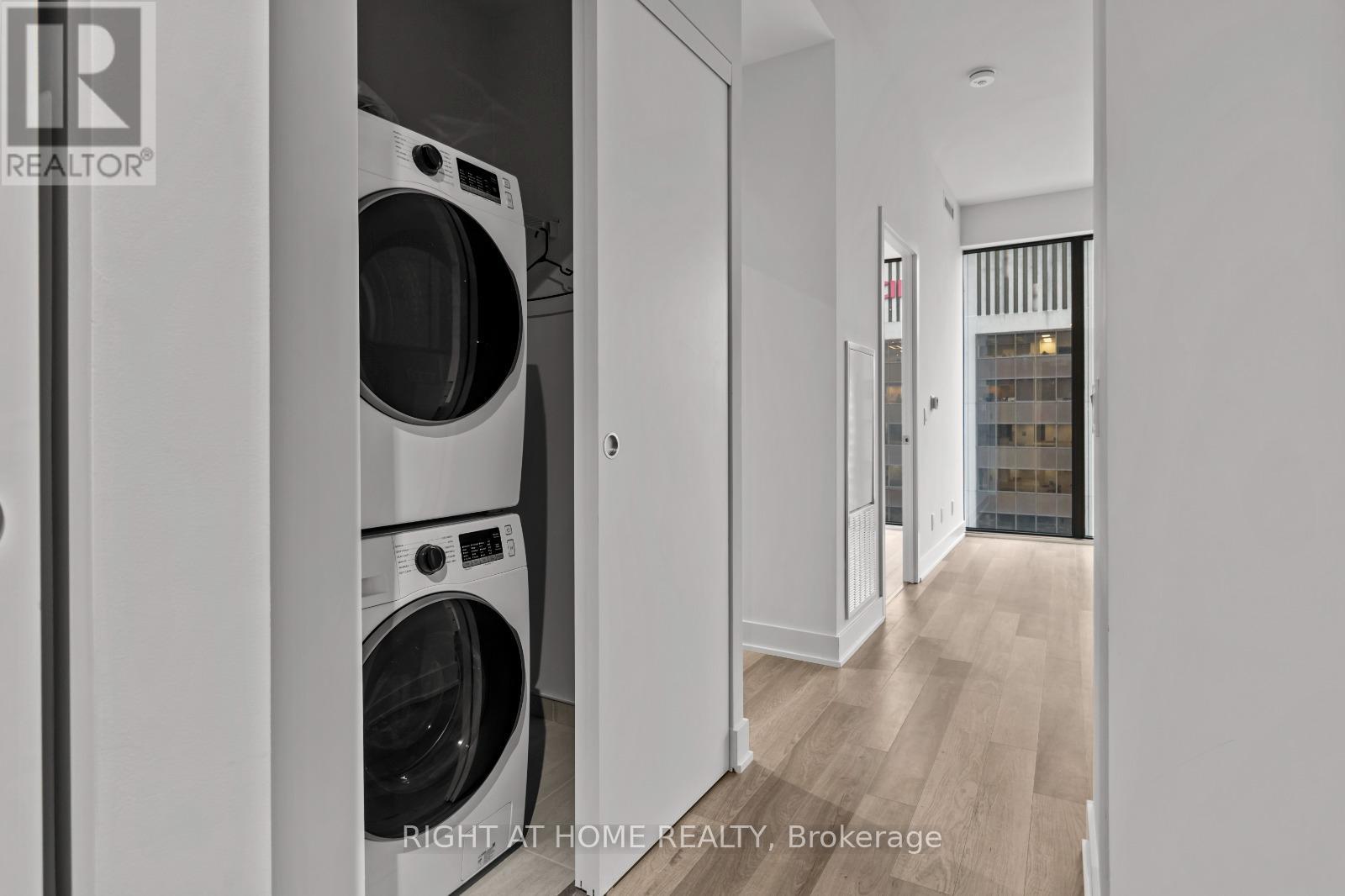 4205 - 8 Cumberland Street, Toronto, Ontario  M4W 0B6 - Photo 14 - C12610980