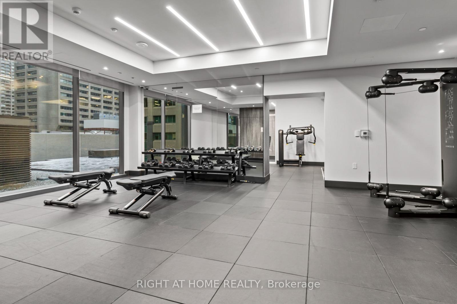 4205 - 8 Cumberland Street, Toronto, Ontario  M4W 0B6 - Photo 15 - C12610980