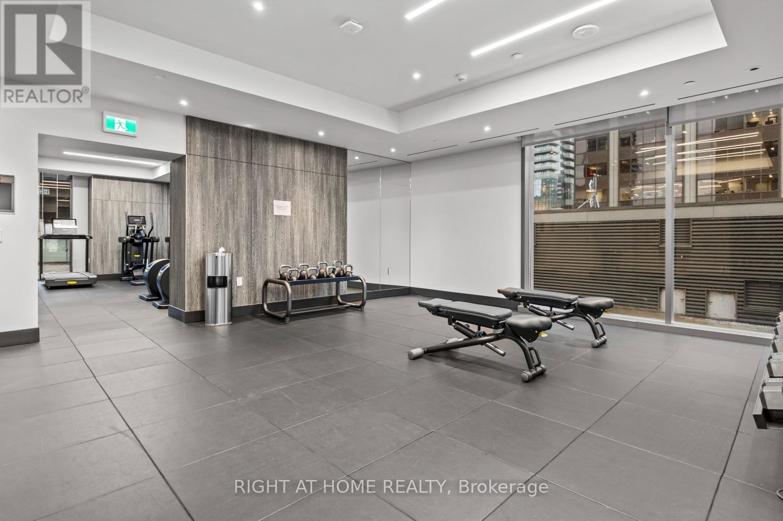 4205 - 8 Cumberland Street, Toronto, Ontario  M4W 0B6 - Photo 17 - C12610980