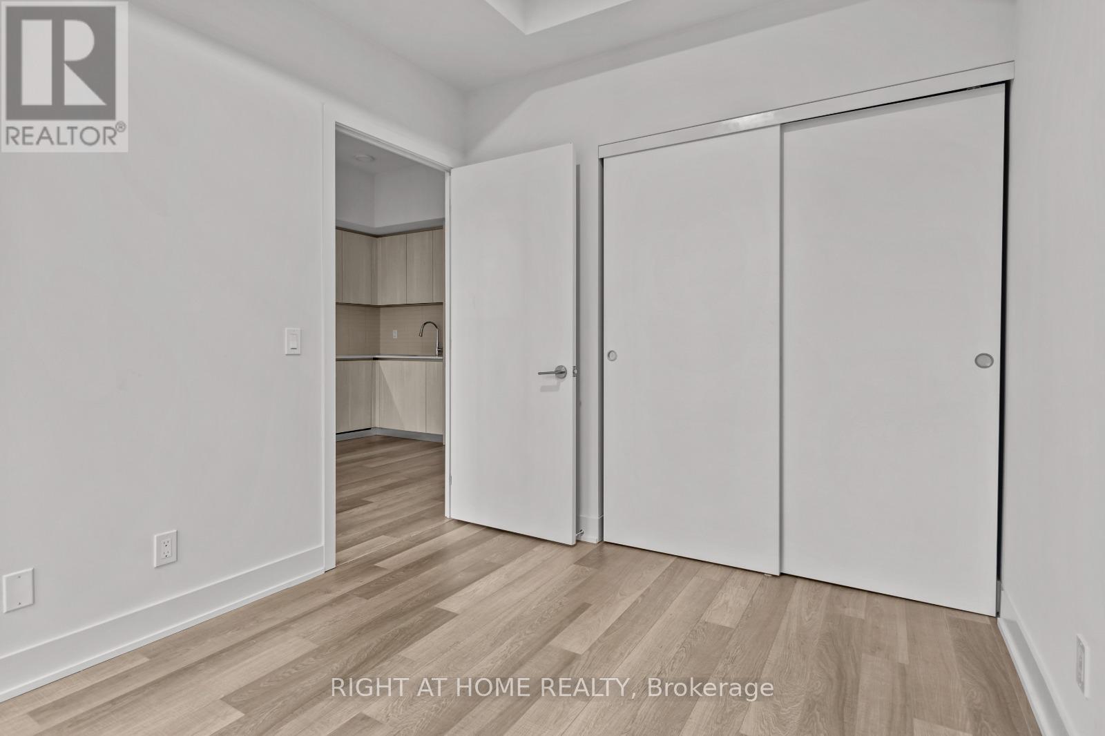 4205 - 8 Cumberland Street, Toronto, Ontario  M4W 0B6 - Photo 9 - C12610980