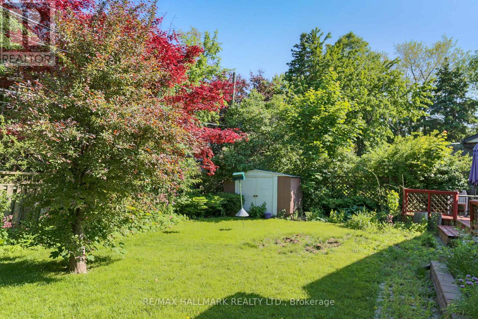 80 Berkinshaw Crescent, Toronto, Ontario  M3B 2T2 - Photo 37 - C12610988