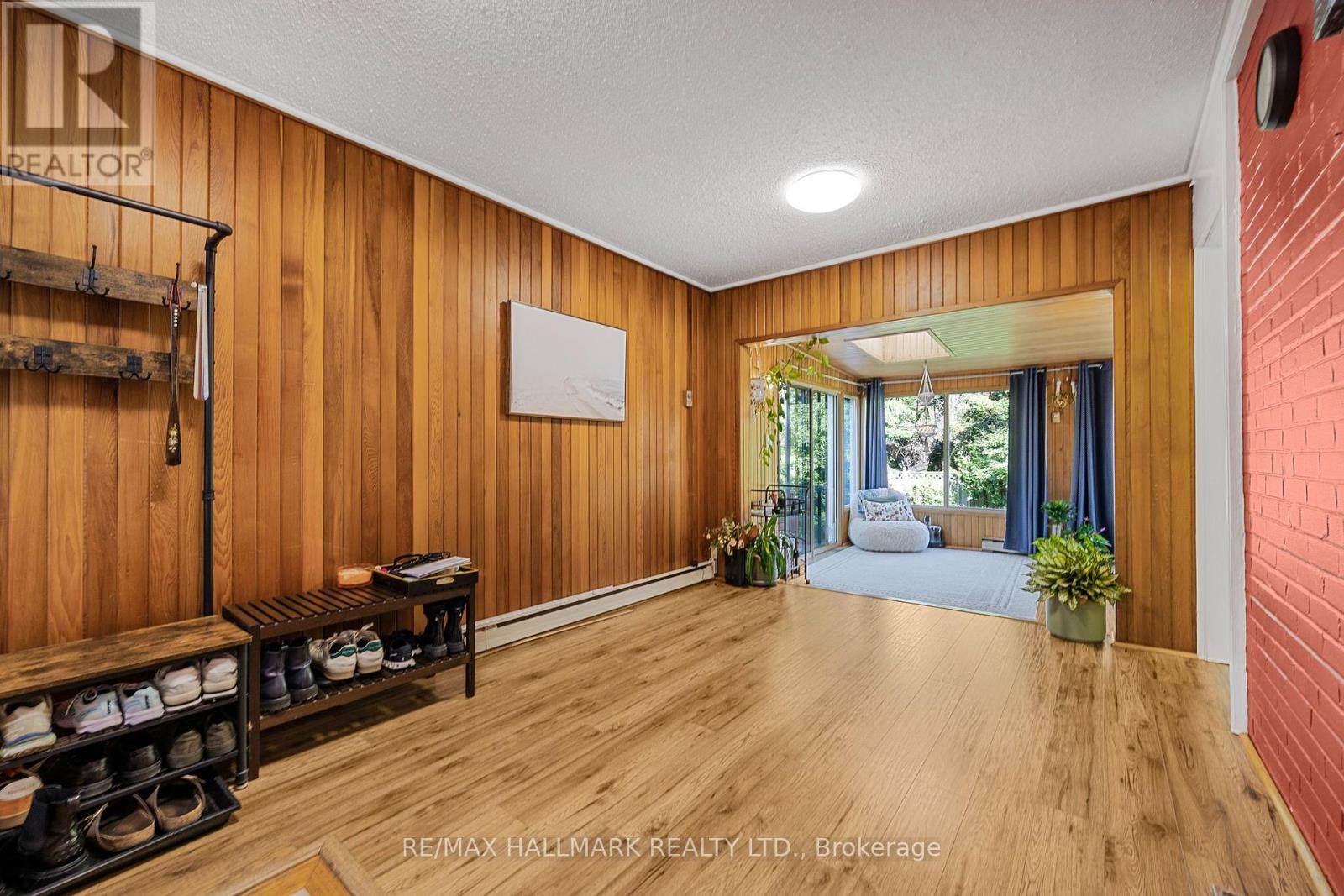 80 Berkinshaw Crescent, Toronto, Ontario  M3B 2T2 - Photo 6 - C12610988