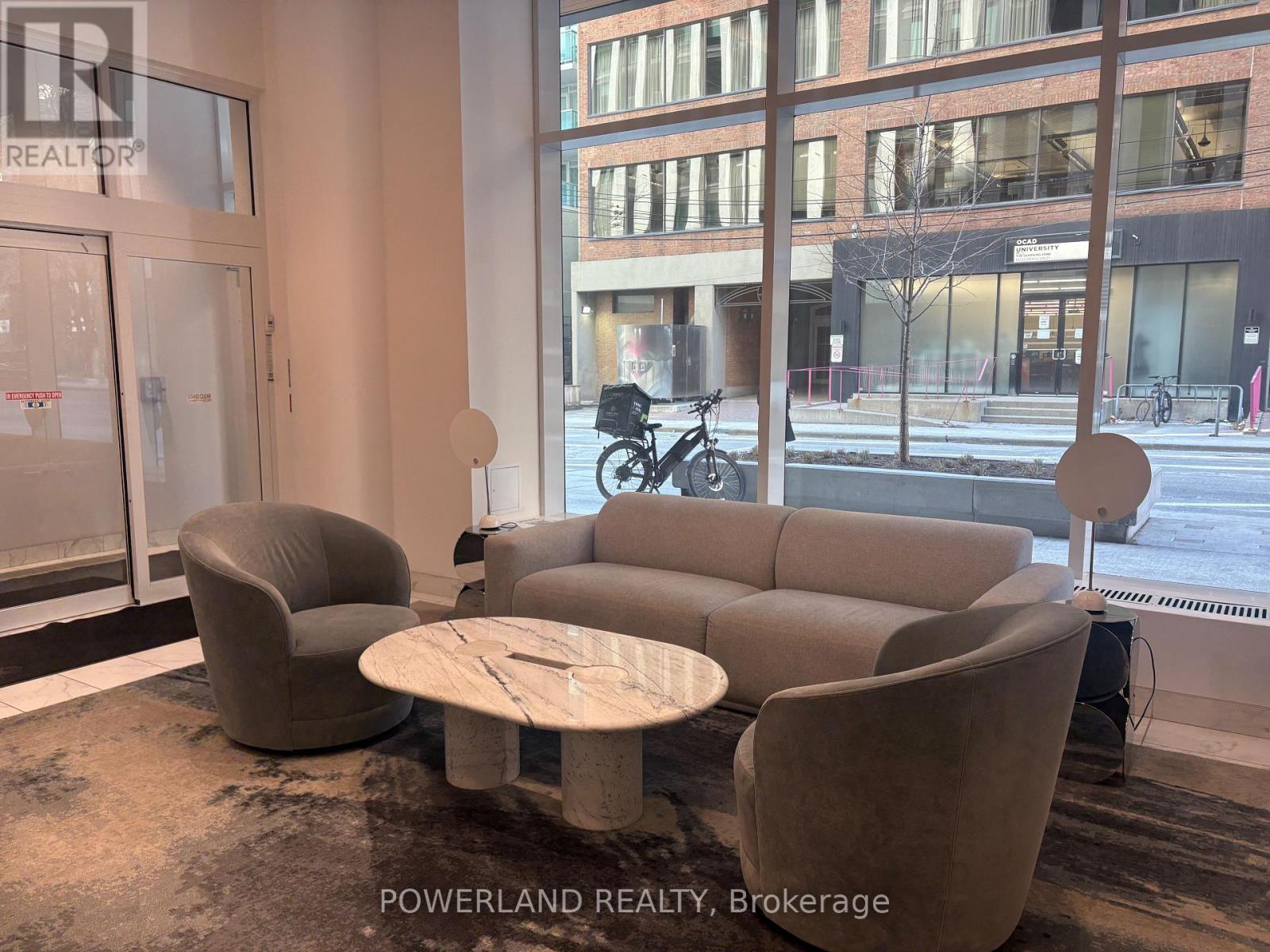 521 - 121 St Patrick Street, Toronto, Ontario  M5T 3C1 - Photo 2 - C12611014