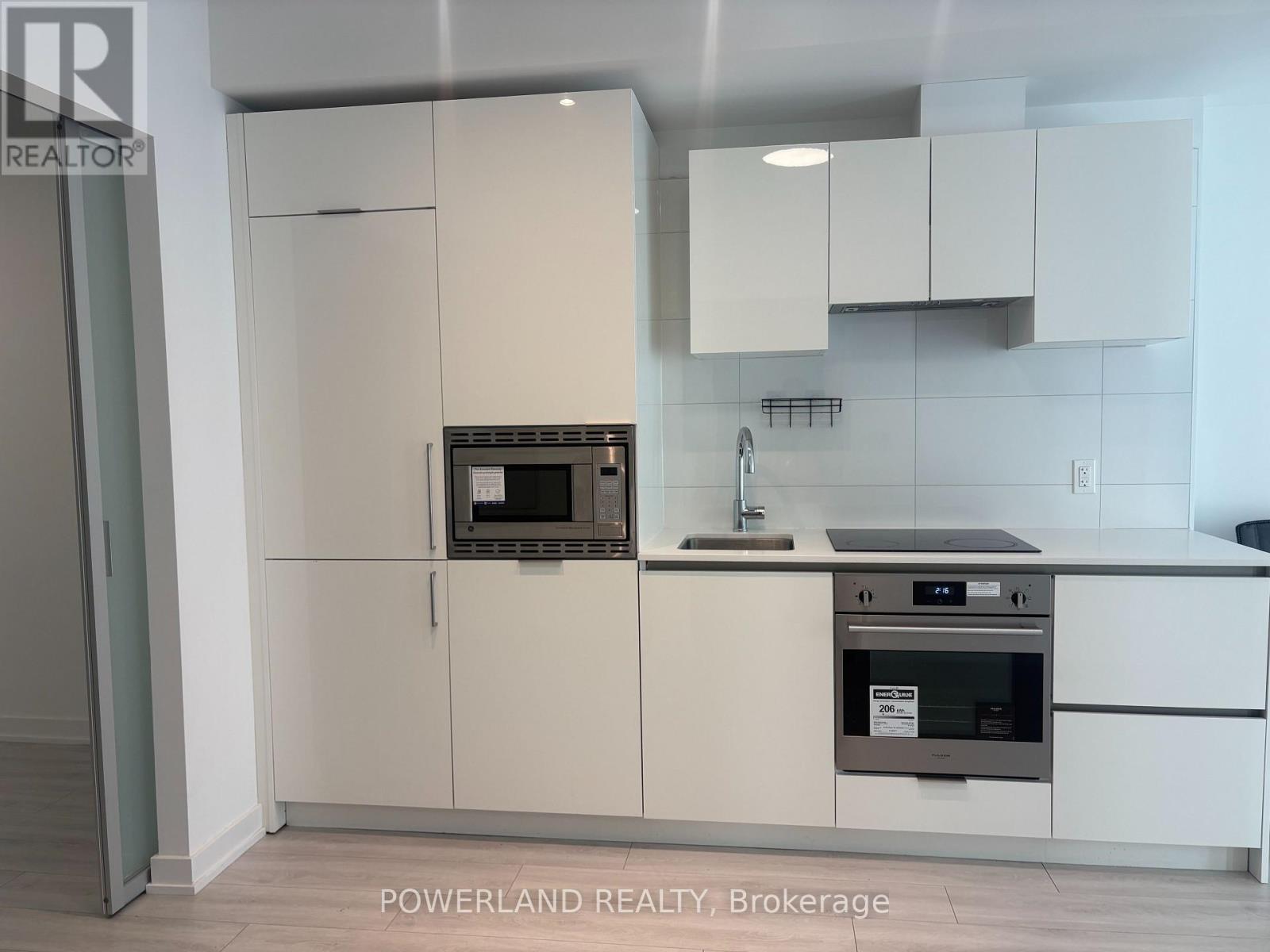 521 - 121 St Patrick Street, Toronto, Ontario  M5T 3C1 - Photo 7 - C12611014