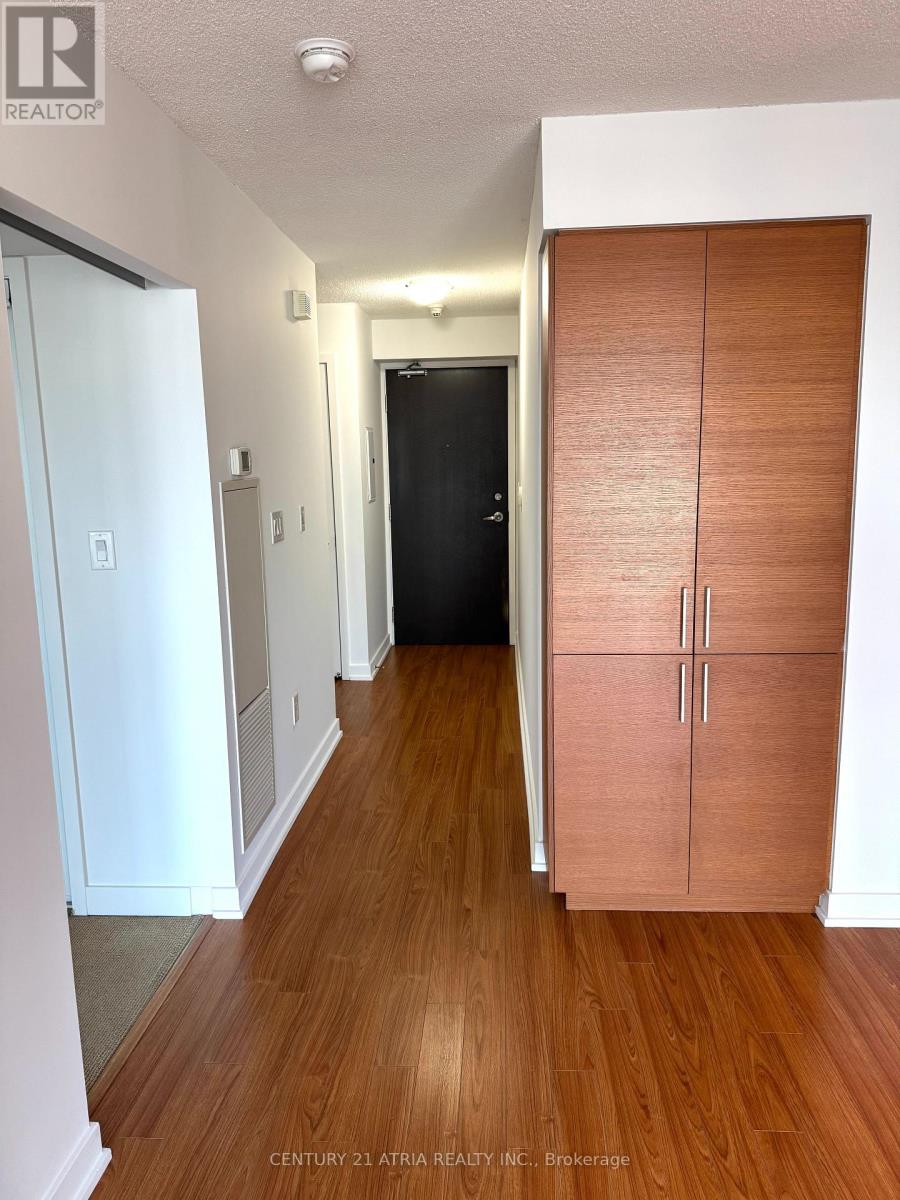 2602 - 25 Capreol Court, Toronto, Ontario  M5V 3Z7 - Photo 6 - C12611028