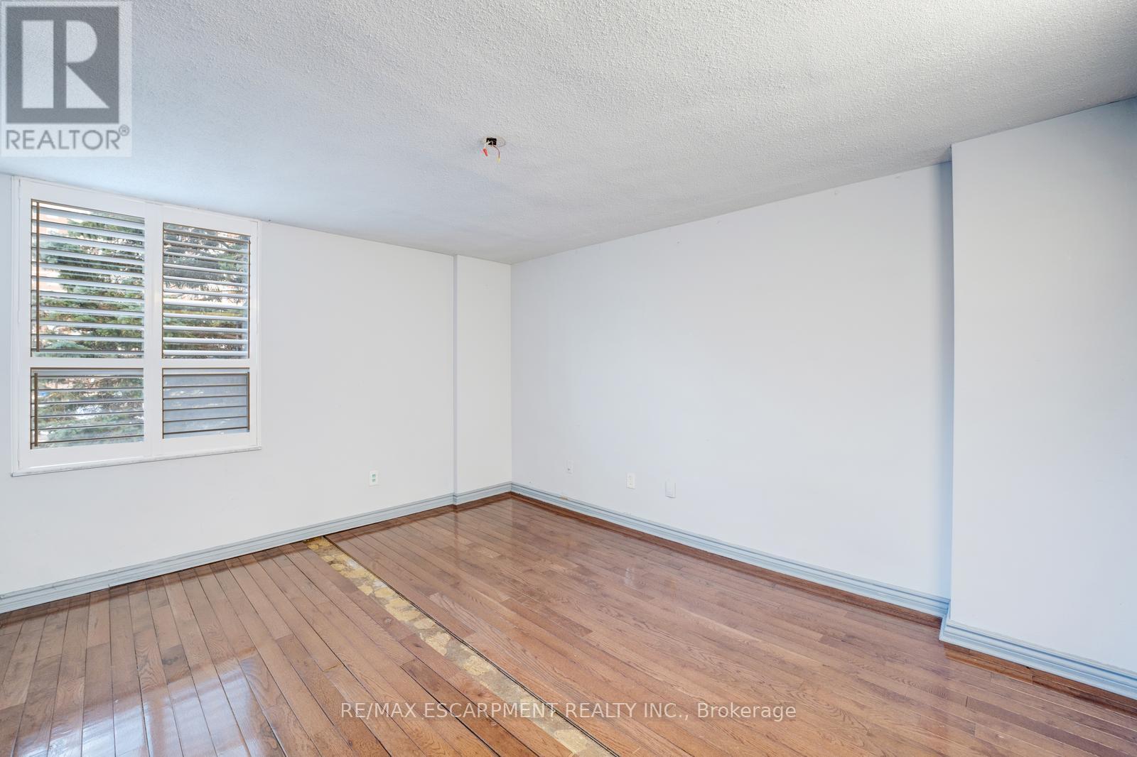 206 - 10 Edgecliff Golfway, Toronto, Ontario M3C 3A3 - Photo 17 - C12611044